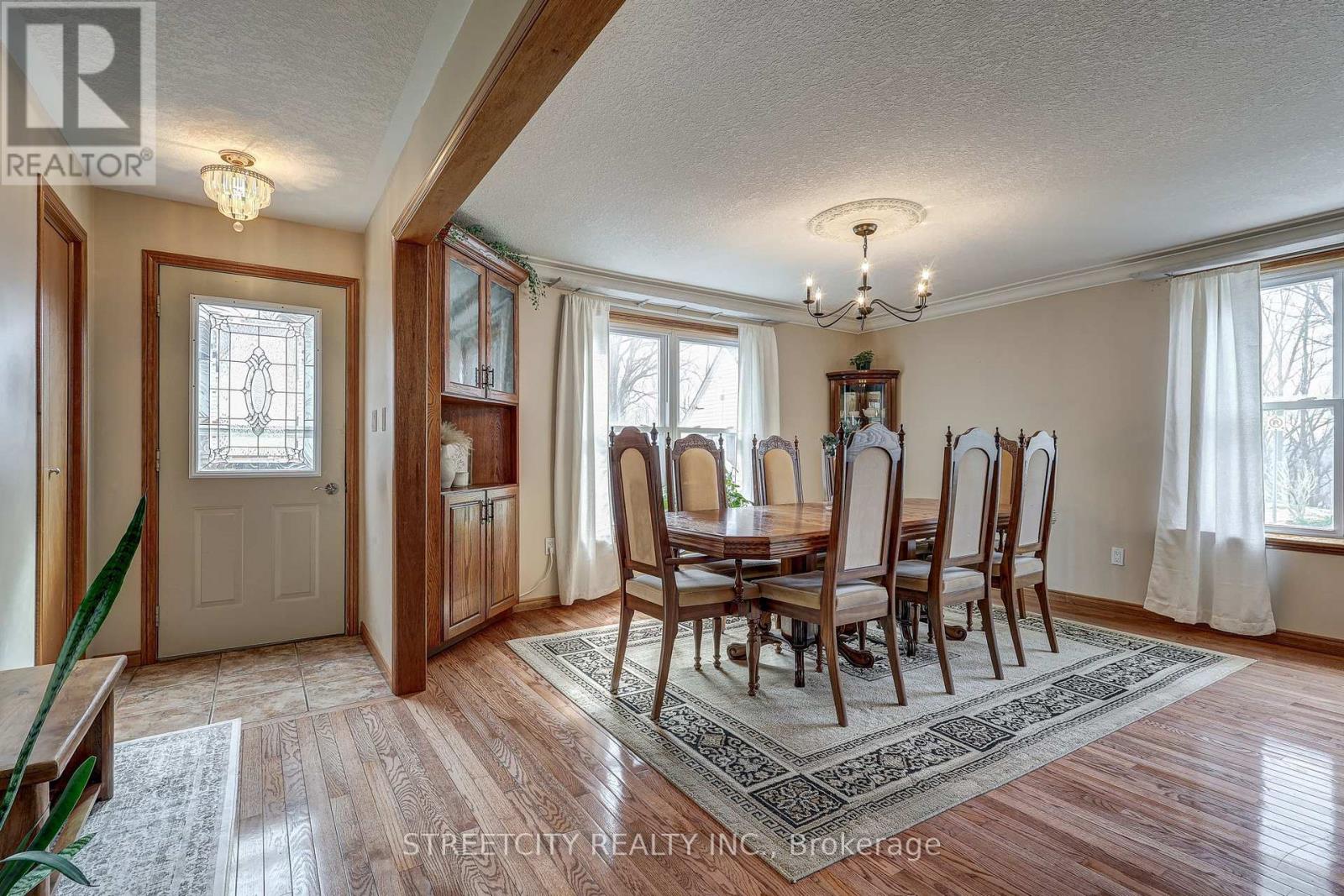 22 Walnut Street, St. Thomas, Ontario  N5R 2Y6 - Photo 15 - X12969006