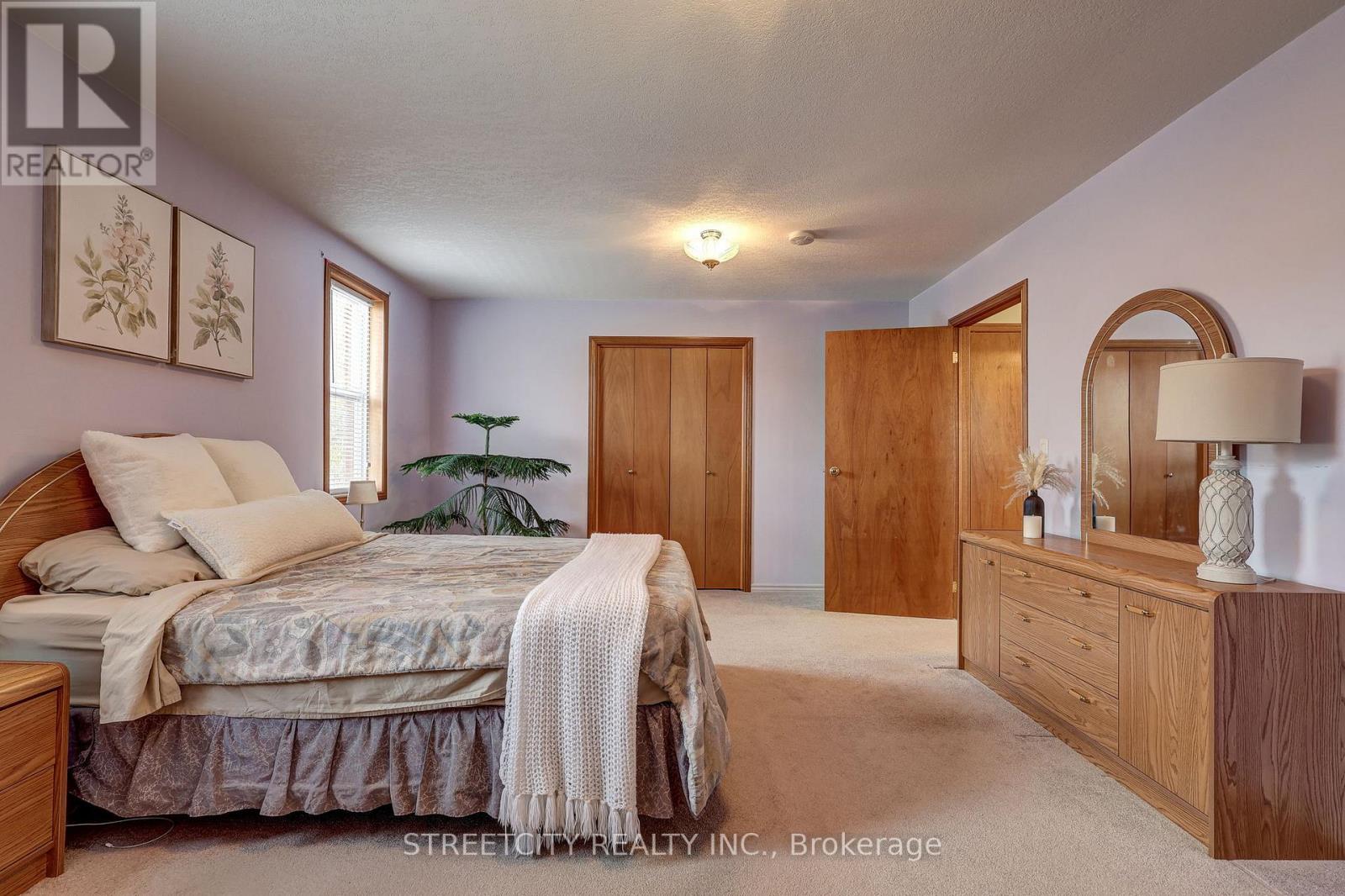 22 Walnut Street, St. Thomas, Ontario  N5R 2Y6 - Photo 29 - X12969006