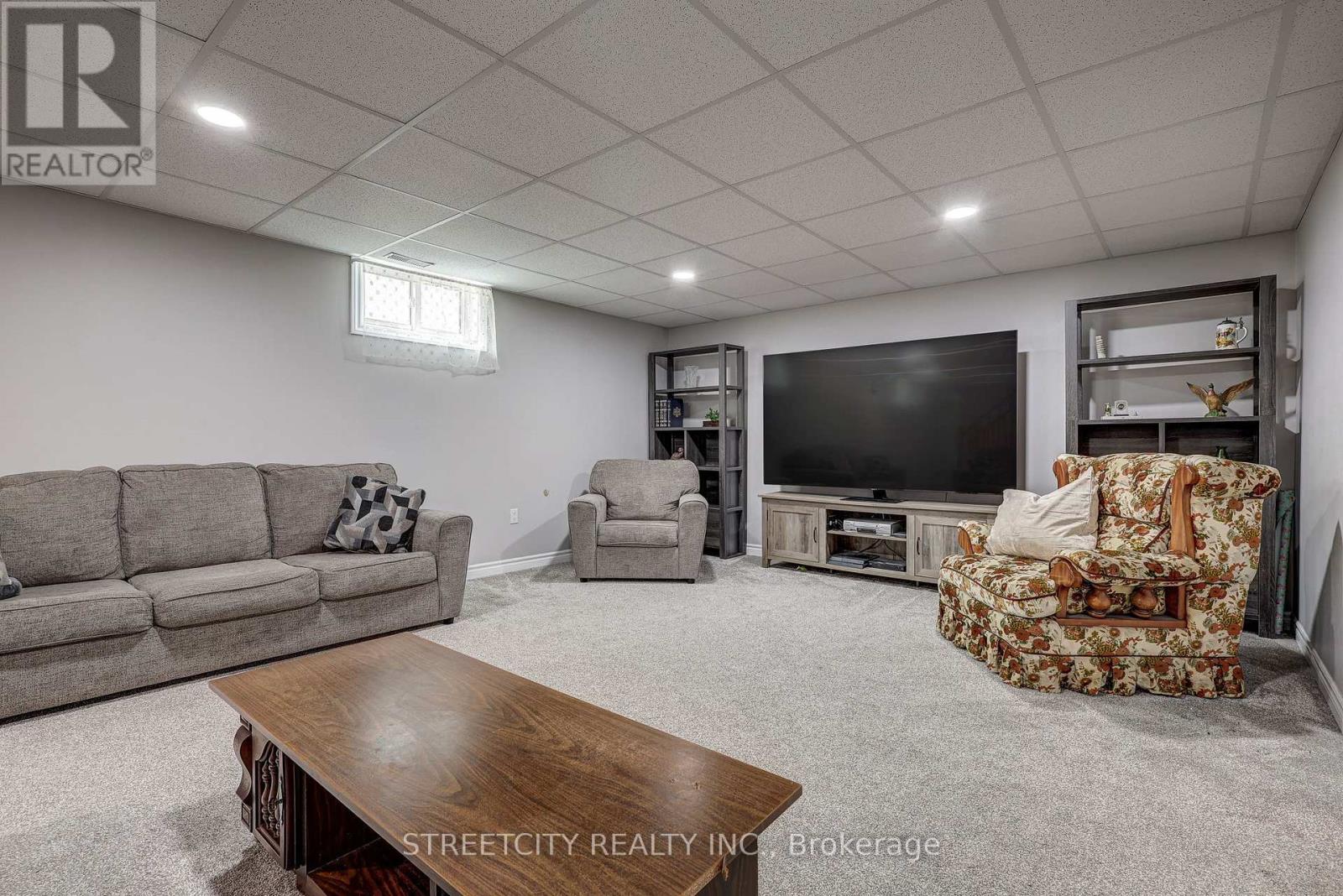 22 Walnut Street, St. Thomas, Ontario  N5R 2Y6 - Photo 35 - X12969006