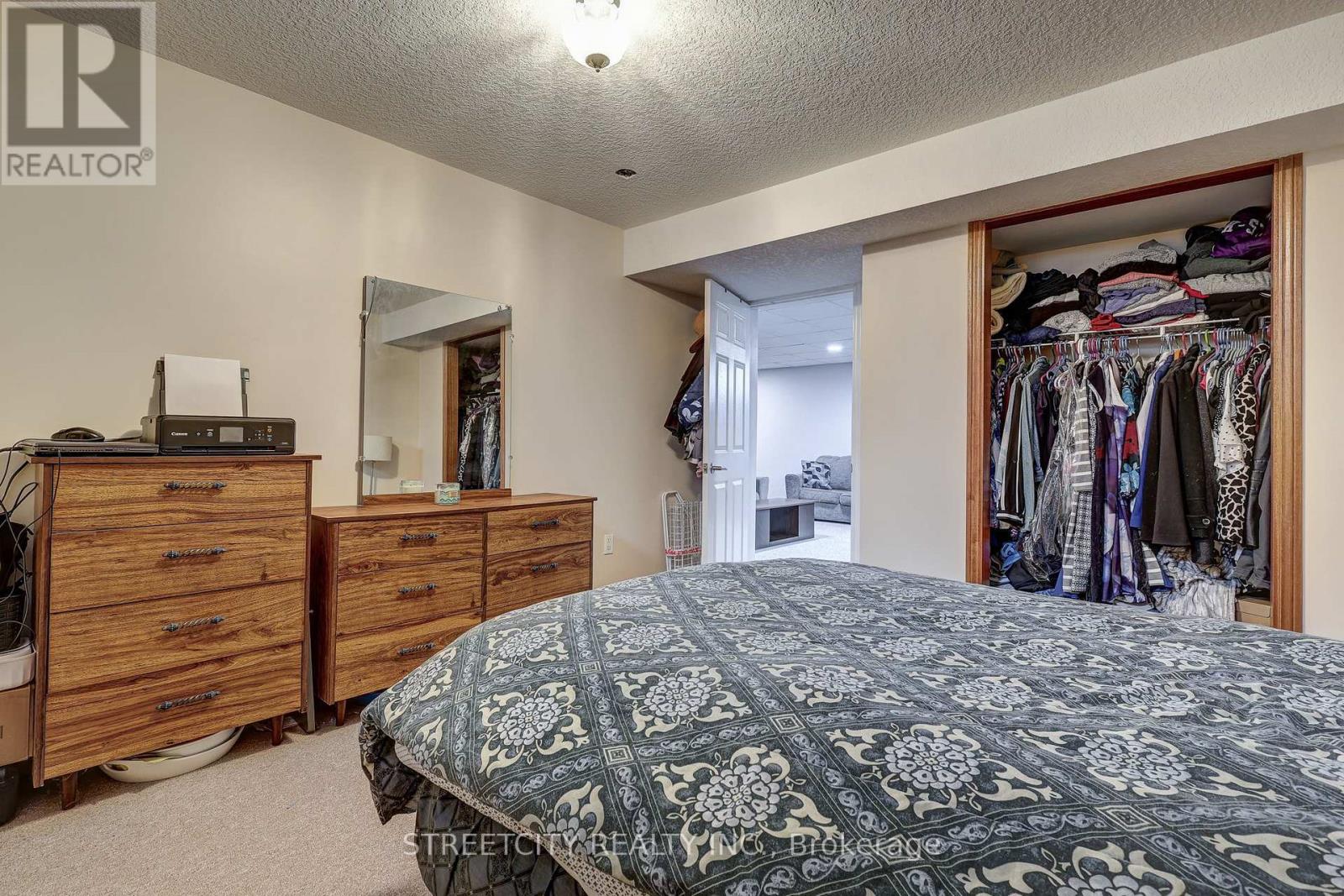 22 Walnut Street, St. Thomas, Ontario  N5R 2Y6 - Photo 40 - X12969006