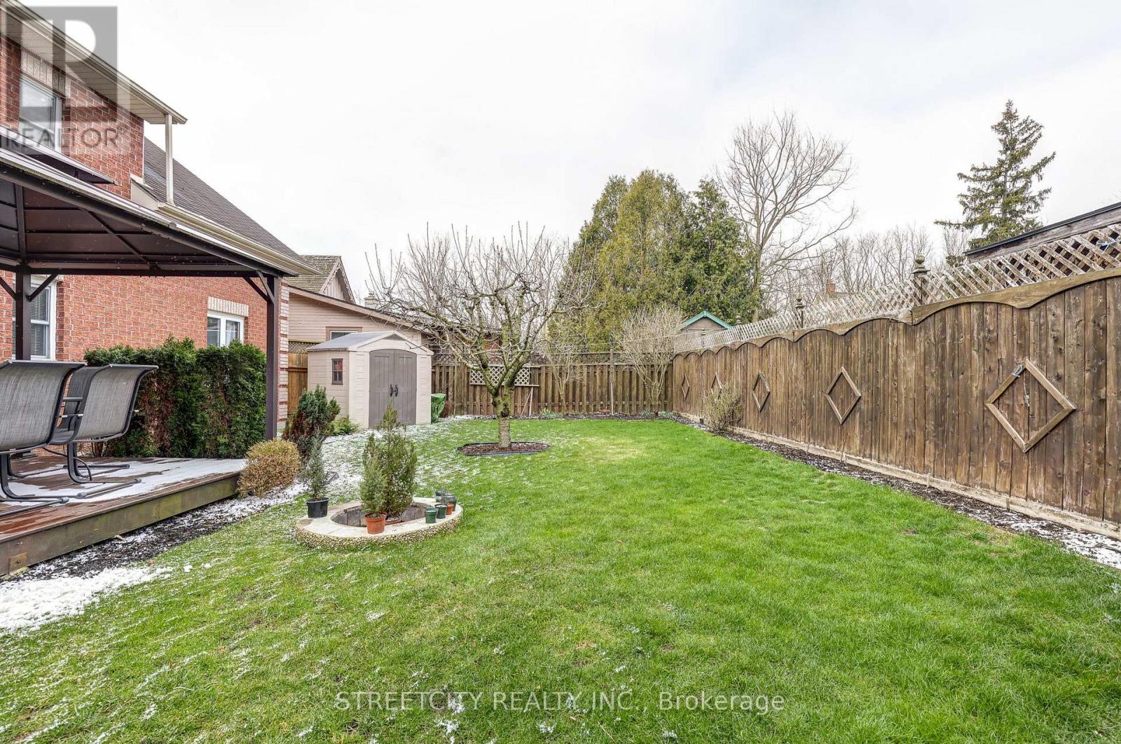 22 Walnut Street, St. Thomas, Ontario  N5R 2Y6 - Photo 42 - X12969006