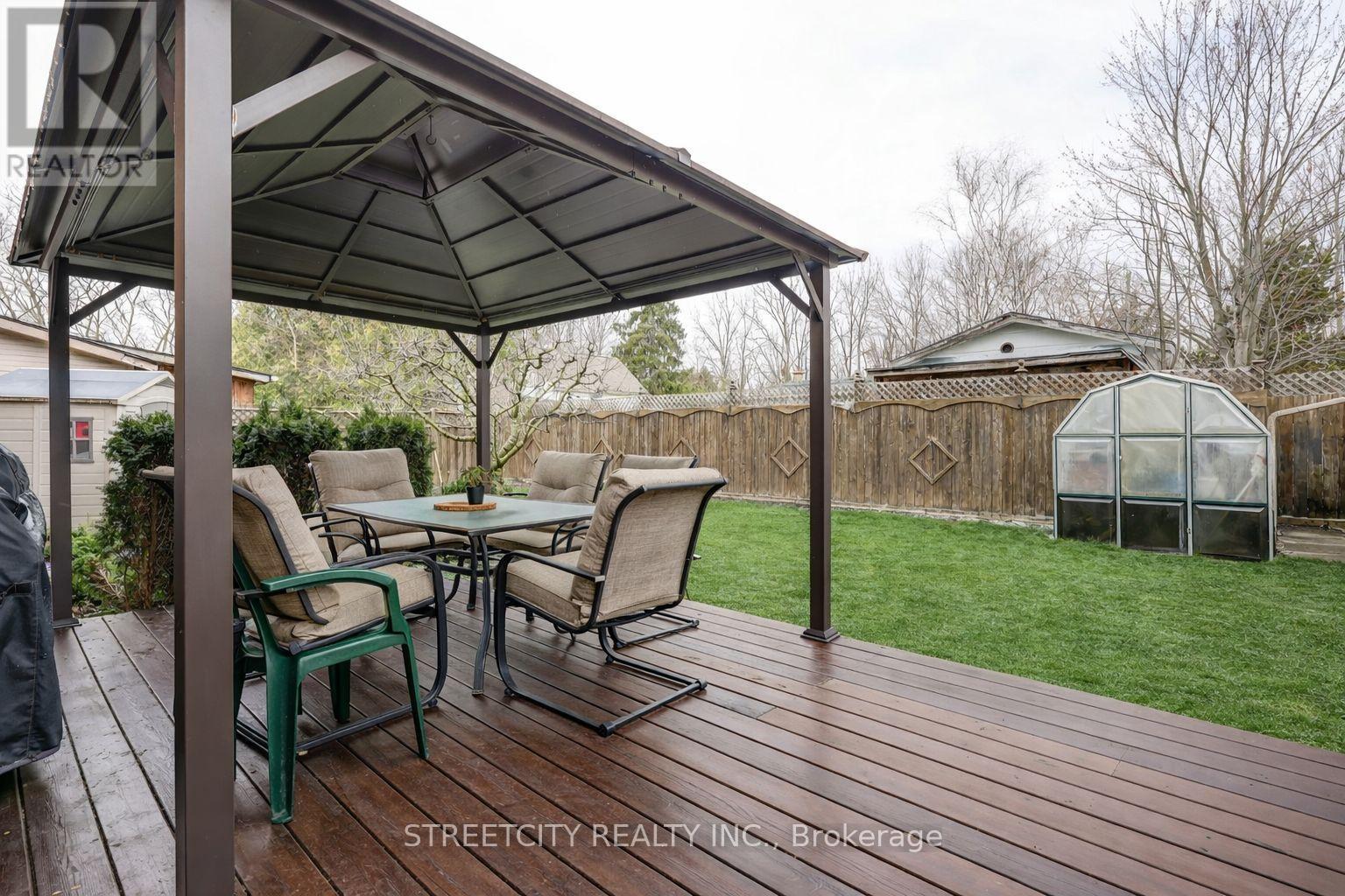 22 Walnut Street, St. Thomas, Ontario  N5R 2Y6 - Photo 44 - X12969006