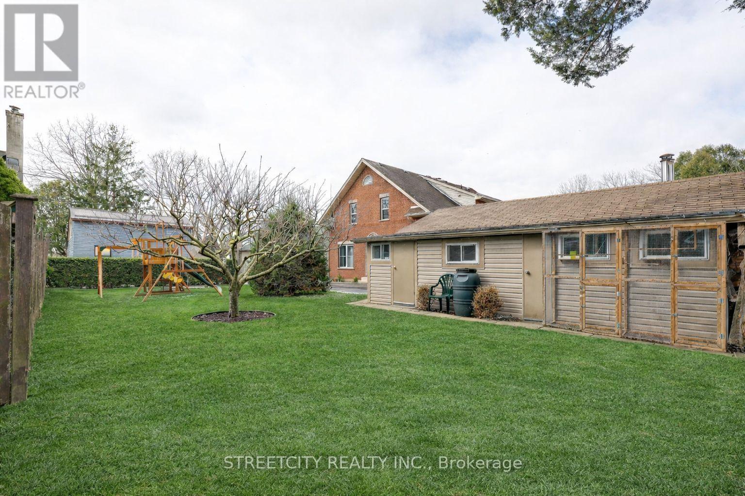 22 Walnut Street, St. Thomas, Ontario  N5R 2Y6 - Photo 45 - X12969006