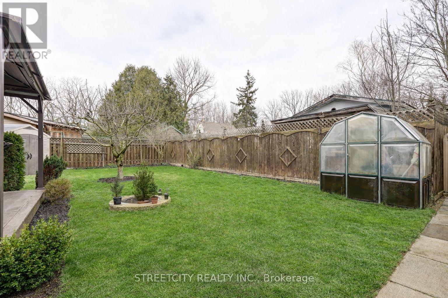 22 Walnut Street, St. Thomas, Ontario  N5R 2Y6 - Photo 46 - X12969006