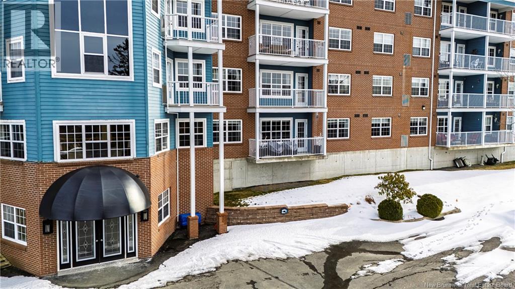 1 Golf Green Lane Unit# 112, Fredericton, New Brunswick  E3B 9T9 - Photo 3 - NB136545
