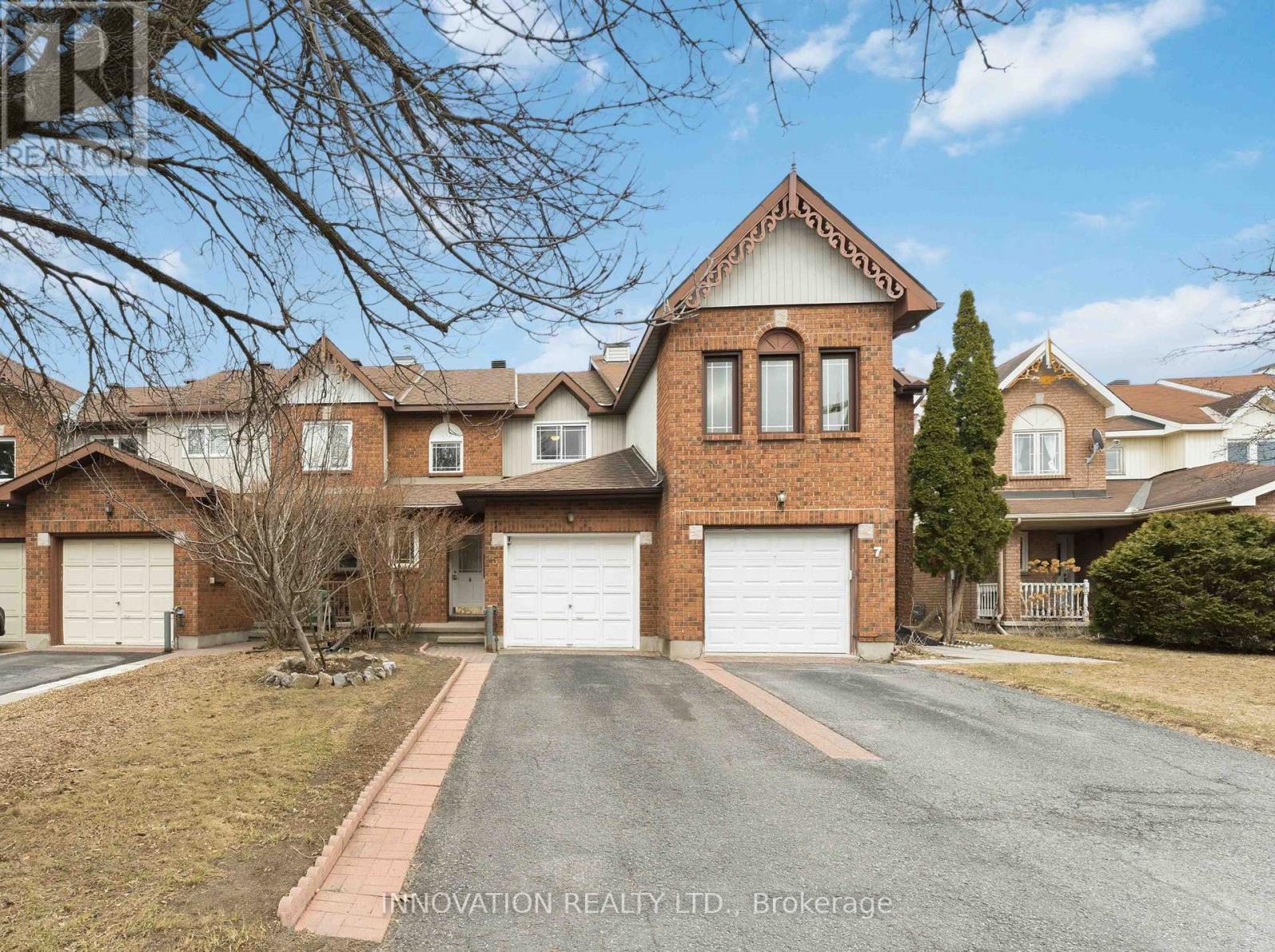 5 HARRINGTON COURT, Ottawa, Ontario
