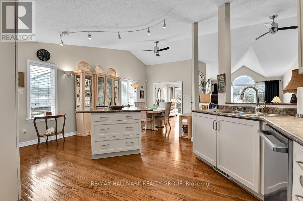 18 Spinney Way, Ottawa, Ontario  K2J 4Y8 - Photo 20 - X12968956