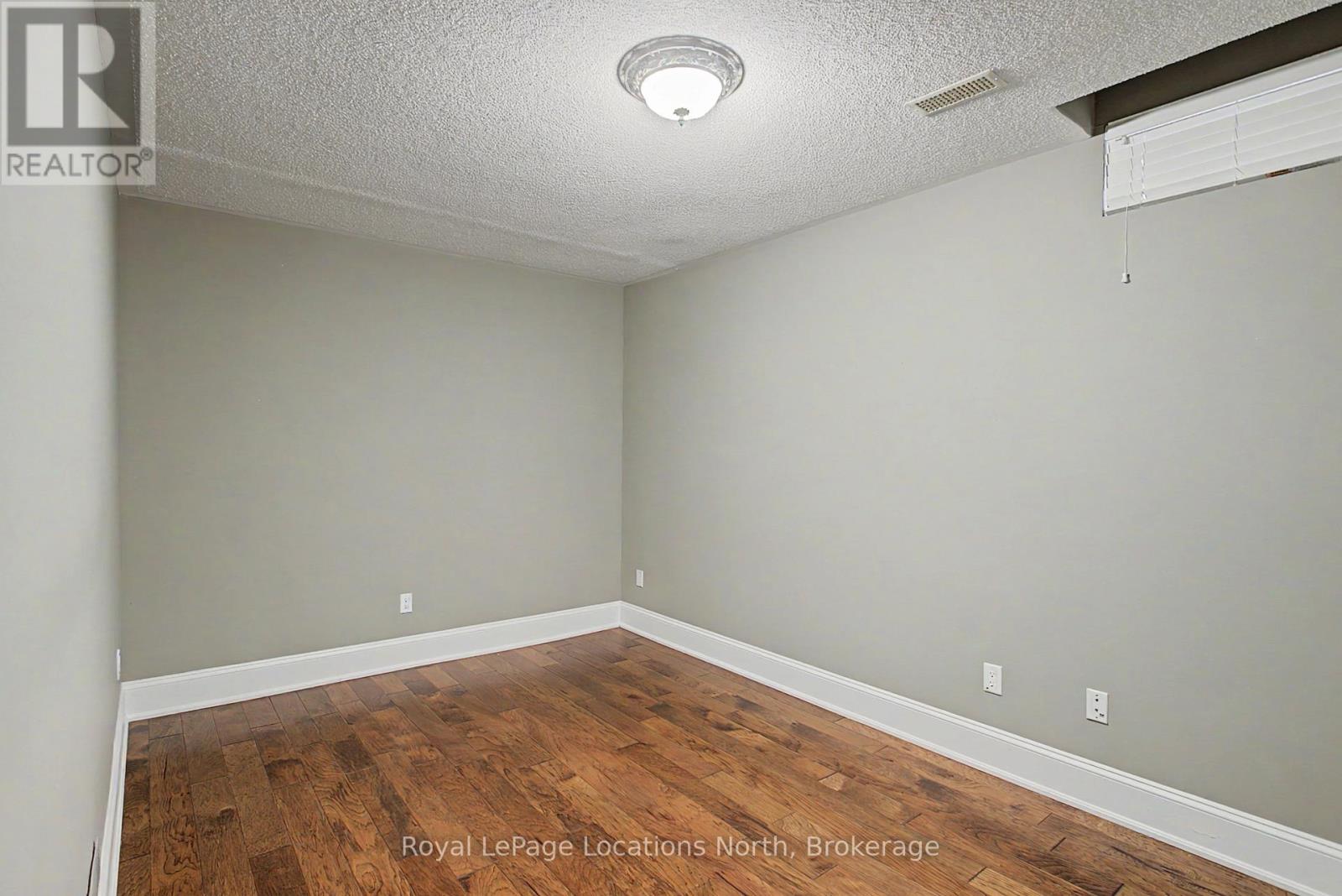 727 Madeline Heights N, Newmarket, Ontario  L3X 2J6 - Photo 22 - N12968938