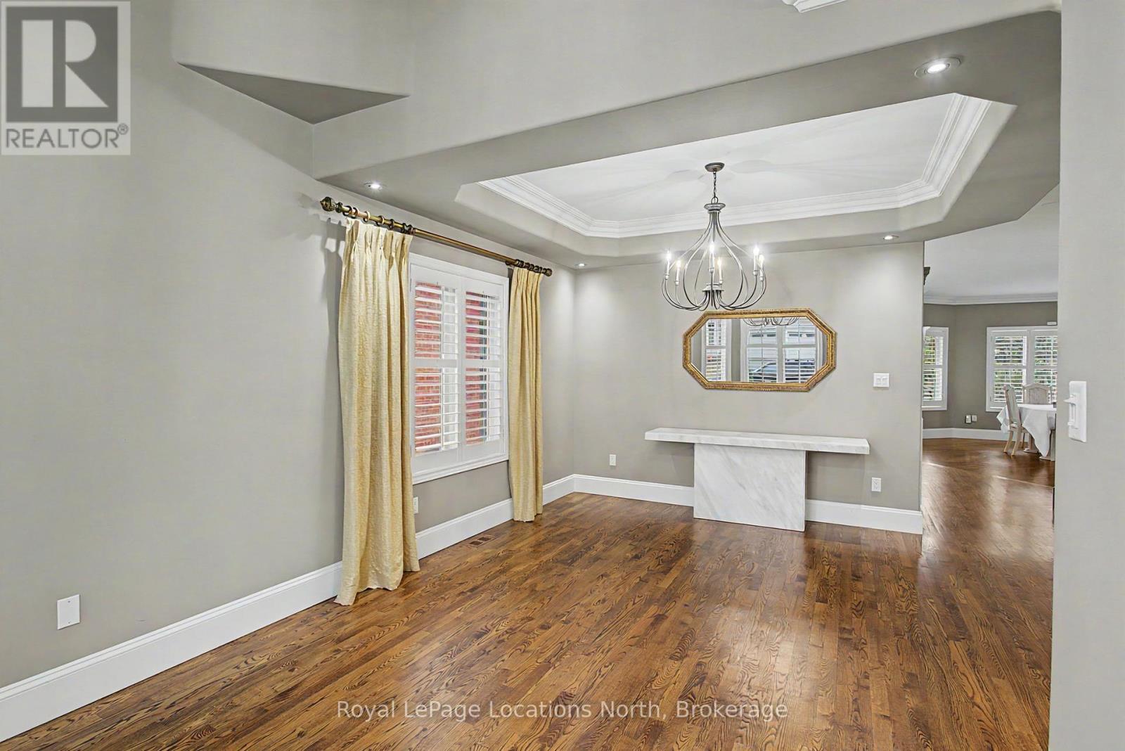 727 Madeline Heights N, Newmarket, Ontario  L3X 2J6 - Photo 4 - N12968938