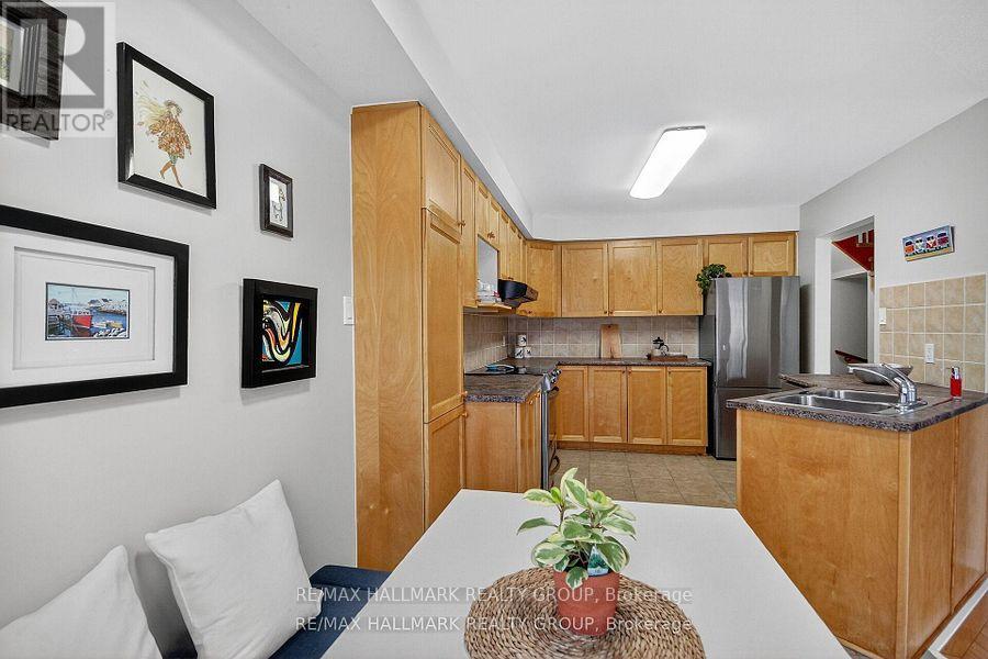 135 Gatespark Private, Ottawa, Ontario  K2T 1L1 - Photo 21 - X12815468