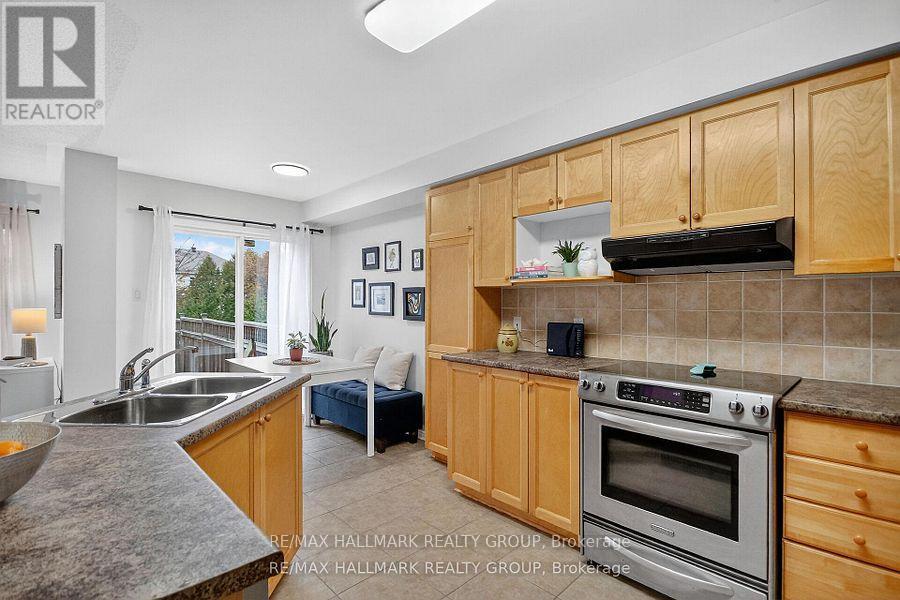 135 Gatespark Private, Ottawa, Ontario  K2T 1L1 - Photo 18 - X12815468