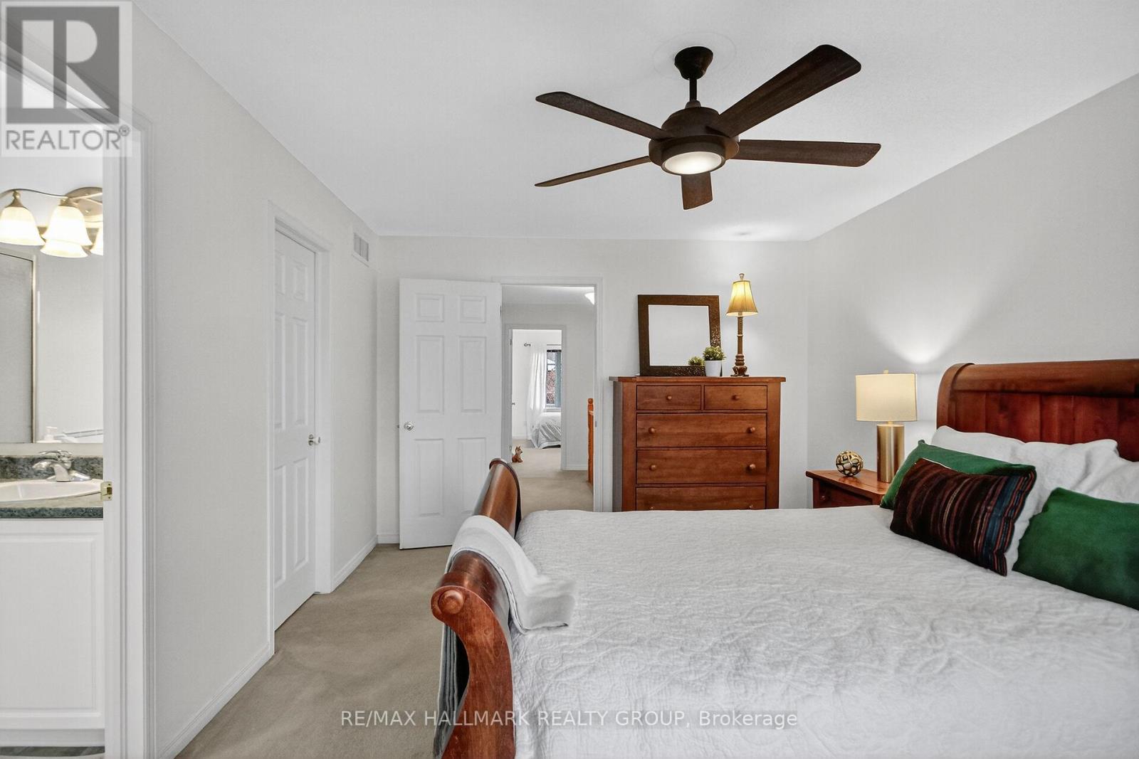 135 Gatespark Private, Ottawa, Ontario  K2T 1L1 - Photo 26 - X12815468