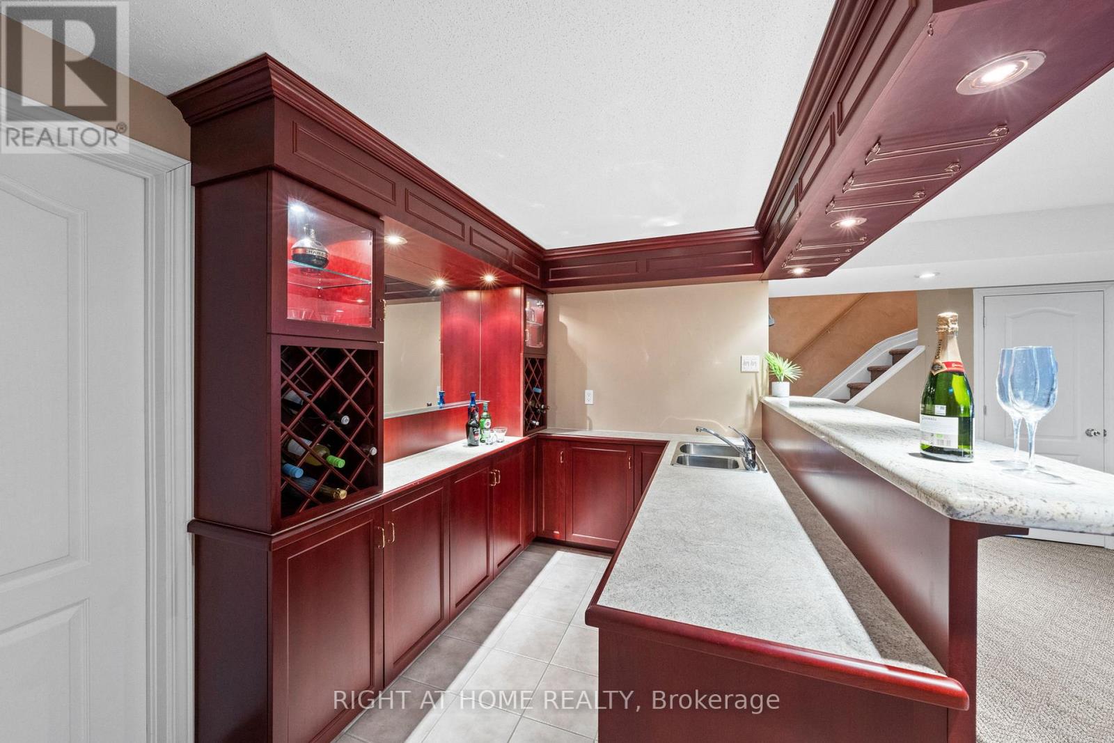 21 Slade Crescent, Ottawa, Ontario  K2K 2L1 - Photo 37 - X12837052