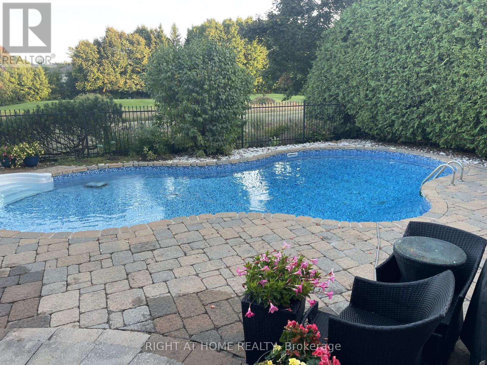 21 Slade Crescent, Ottawa, Ontario  K2K 2L1 - Photo 47 - X12837052