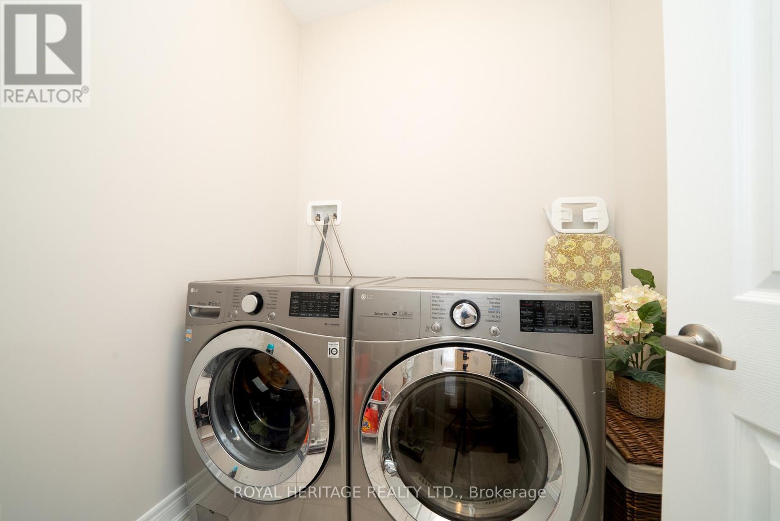 88 Brabin Circle, Whitby, Ontario  L1P 0C1 - Photo 29 - E12968946