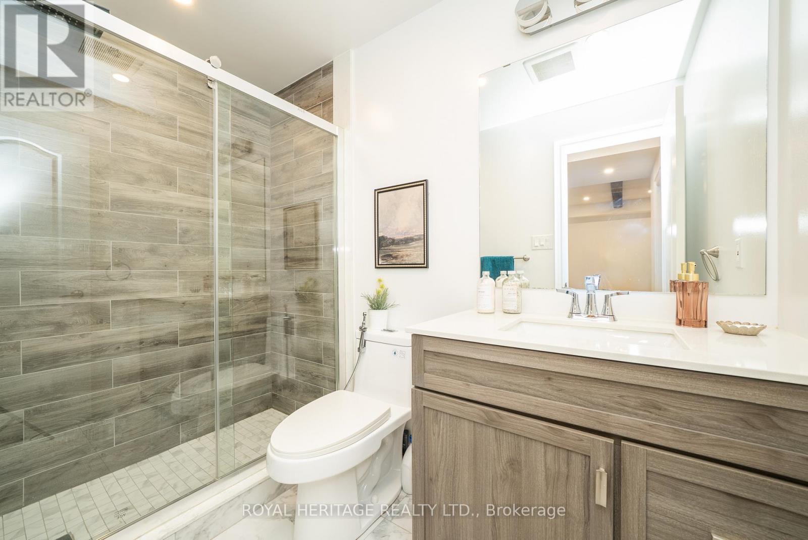 88 Brabin Circle, Whitby, Ontario  L1P 0C1 - Photo 34 - E12968946