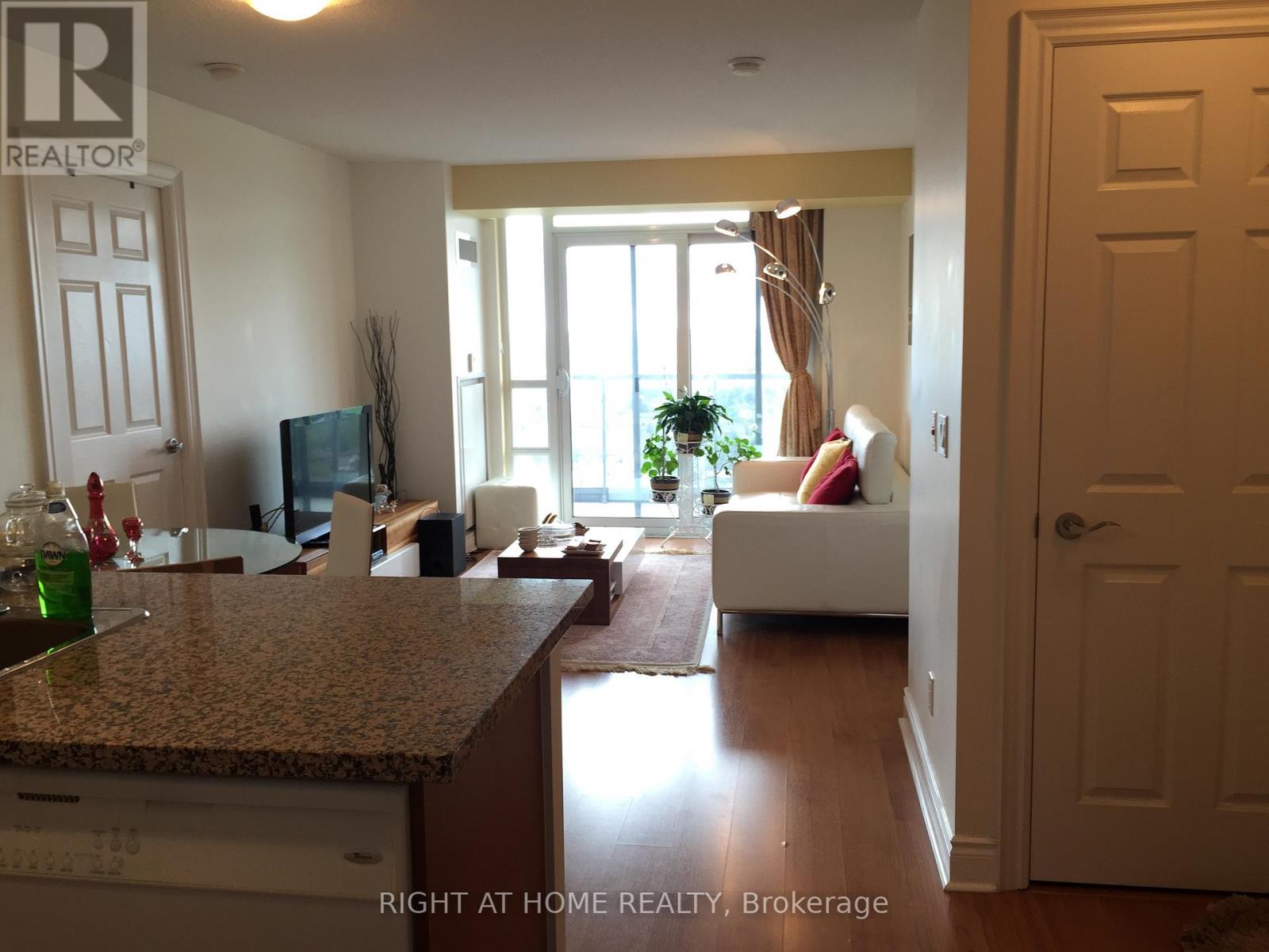 2211 - 15 Greenview Avenue, Toronto, Ontario  M2M 4M7 - Photo 12 - C12969012