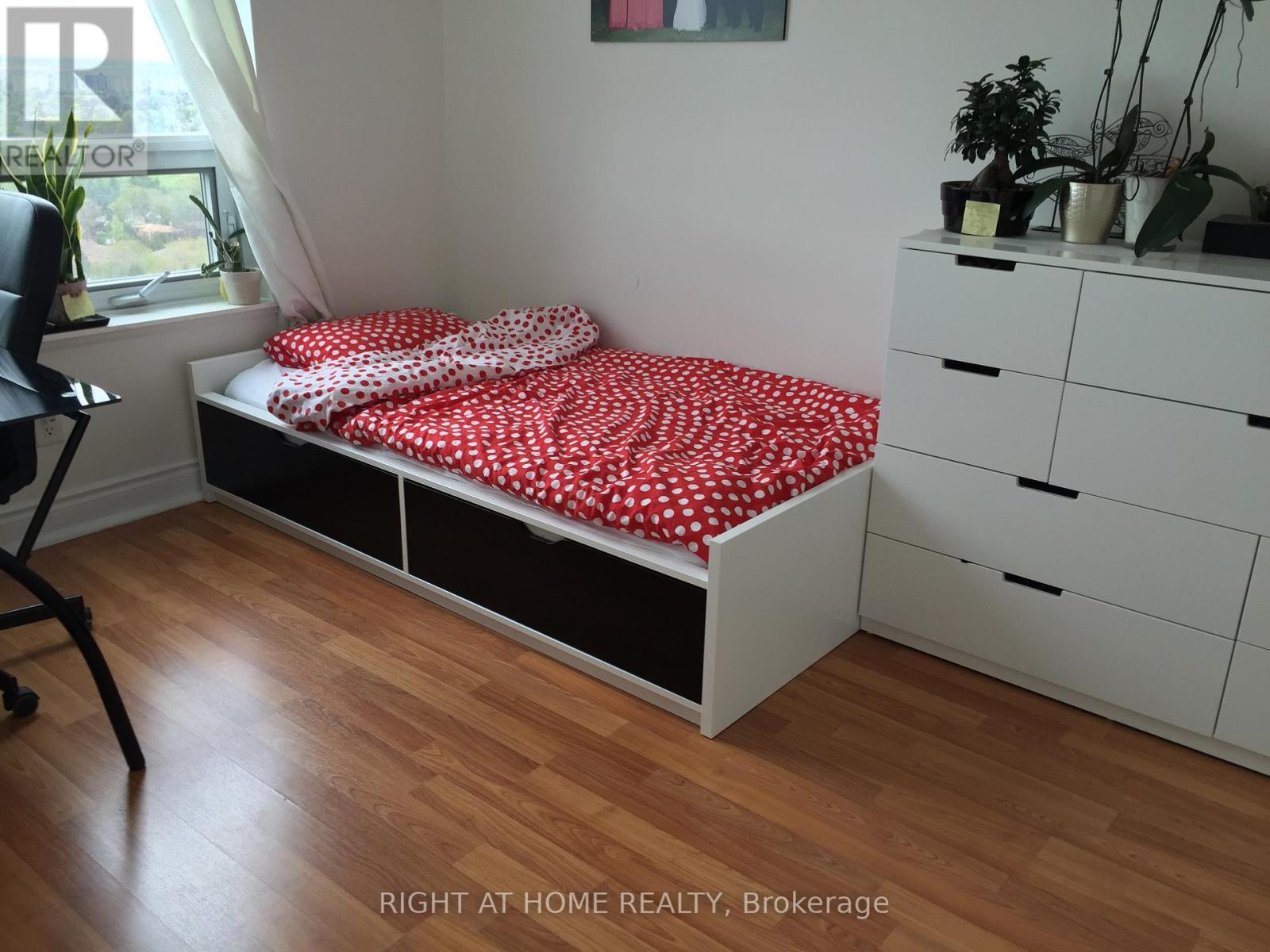 2211 - 15 Greenview Avenue, Toronto, Ontario  M2M 4M7 - Photo 15 - C12969012