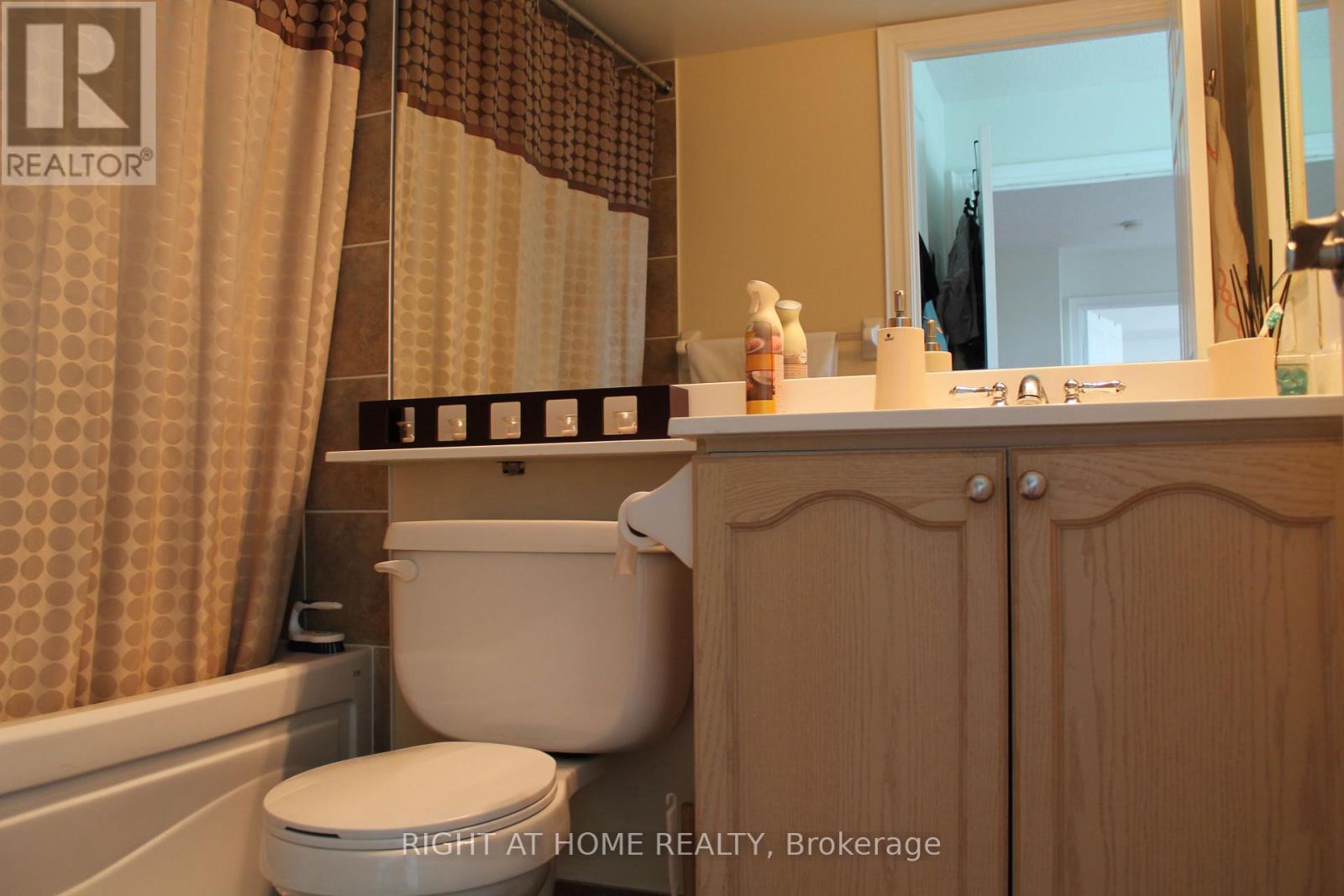 2211 - 15 Greenview Avenue, Toronto, Ontario  M2M 4M7 - Photo 18 - C12969012