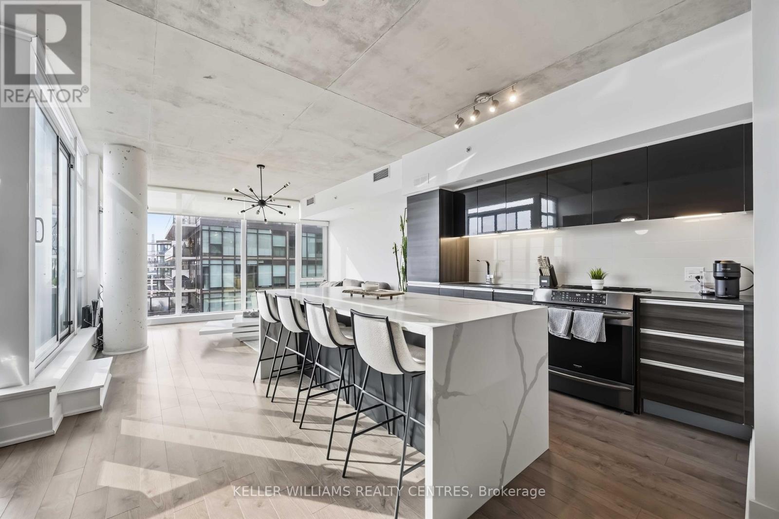 807 - 1190 DUNDAS STREET E, Toronto, Ontario