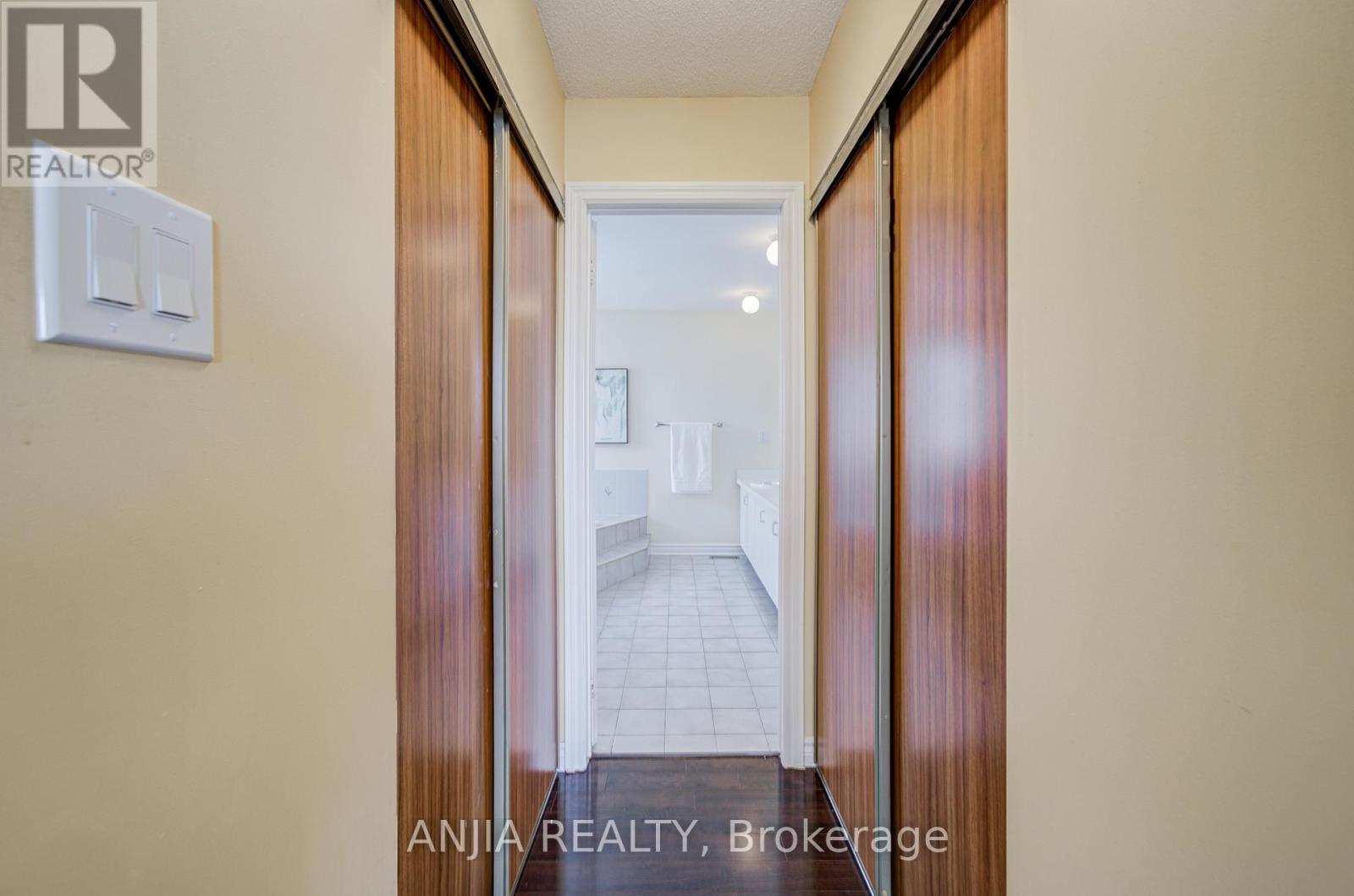 33 Havagal Crescent, Markham, Ontario  L3P 7G1 - Photo 25 - N12968948