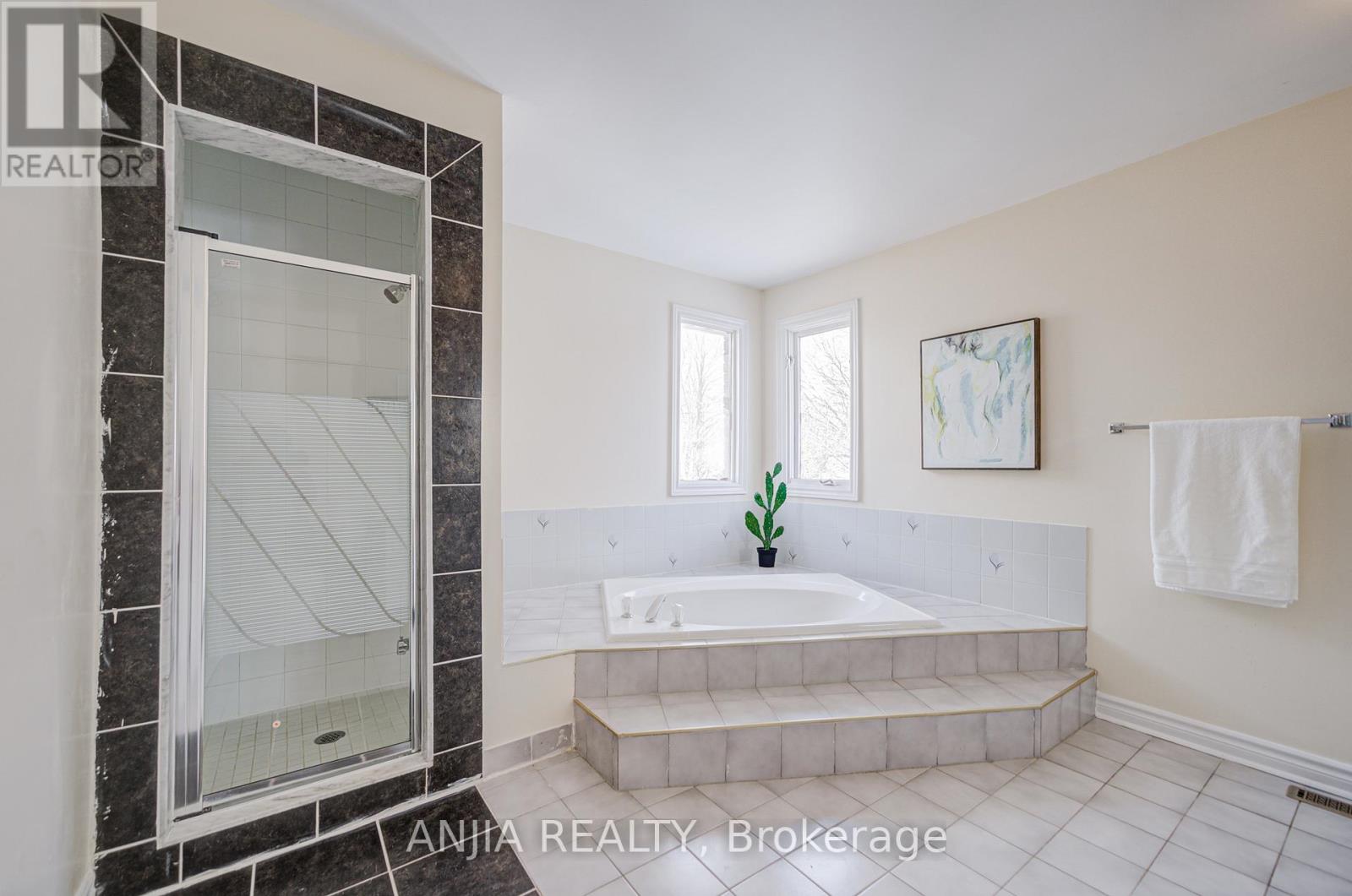 33 Havagal Crescent, Markham, Ontario  L3P 7G1 - Photo 28 - N12968948