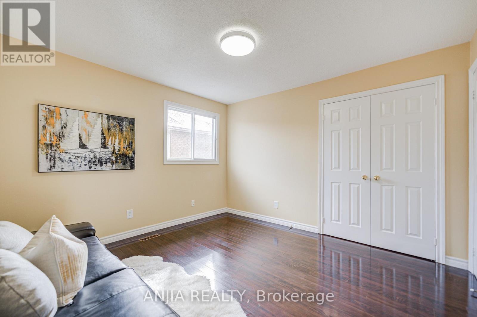 33 Havagal Crescent, Markham, Ontario  L3P 7G1 - Photo 31 - N12968948