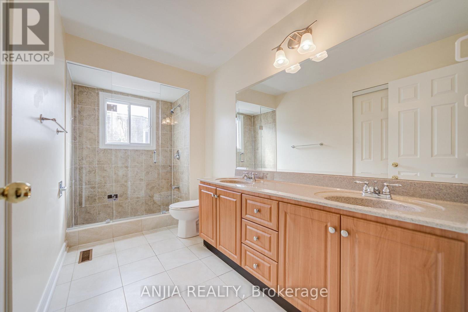 33 Havagal Crescent, Markham, Ontario  L3P 7G1 - Photo 32 - N12968948