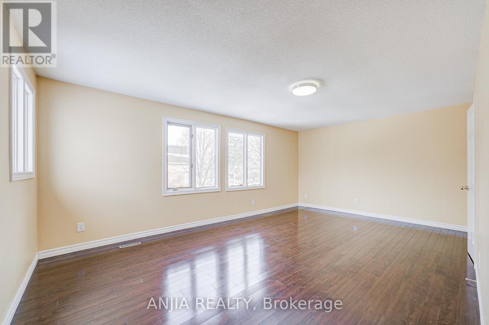 33 Havagal Crescent, Markham, Ontario  L3P 7G1 - Photo 33 - N12968948