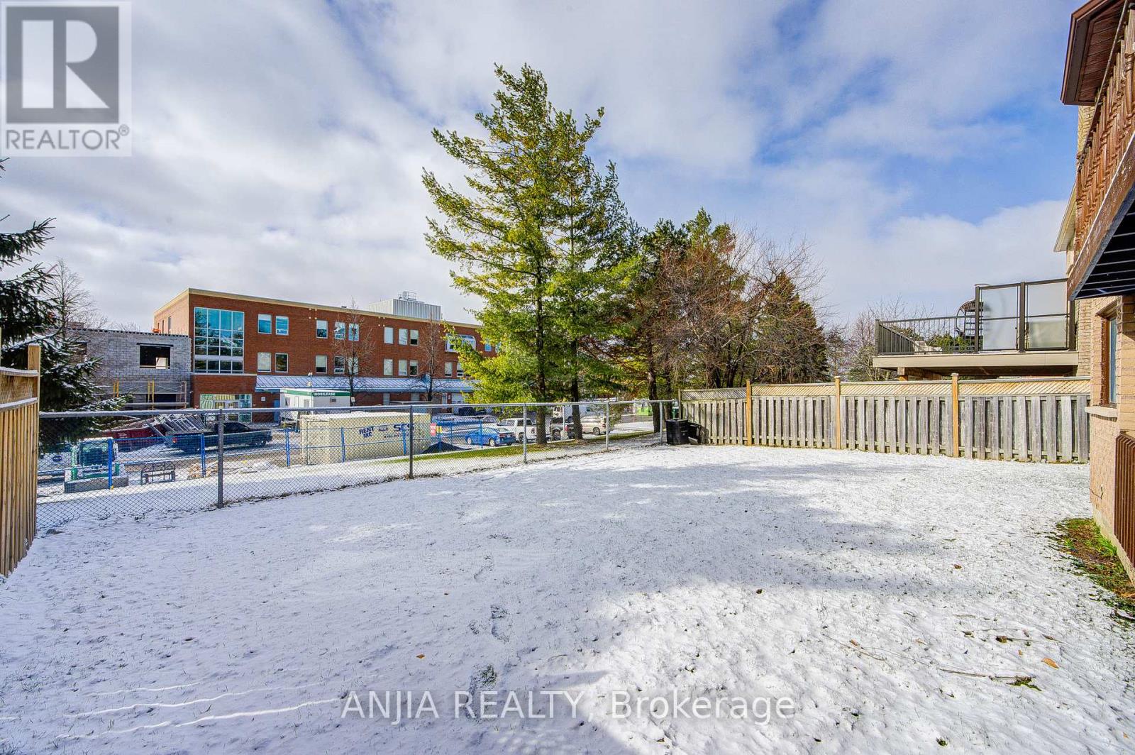 33 Havagal Crescent, Markham, Ontario  L3P 7G1 - Photo 43 - N12968948