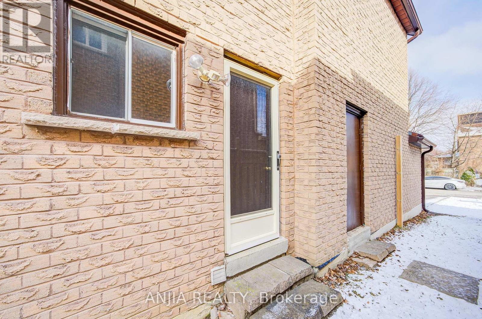 33 Havagal Crescent, Markham, Ontario  L3P 7G1 - Photo 45 - N12968948
