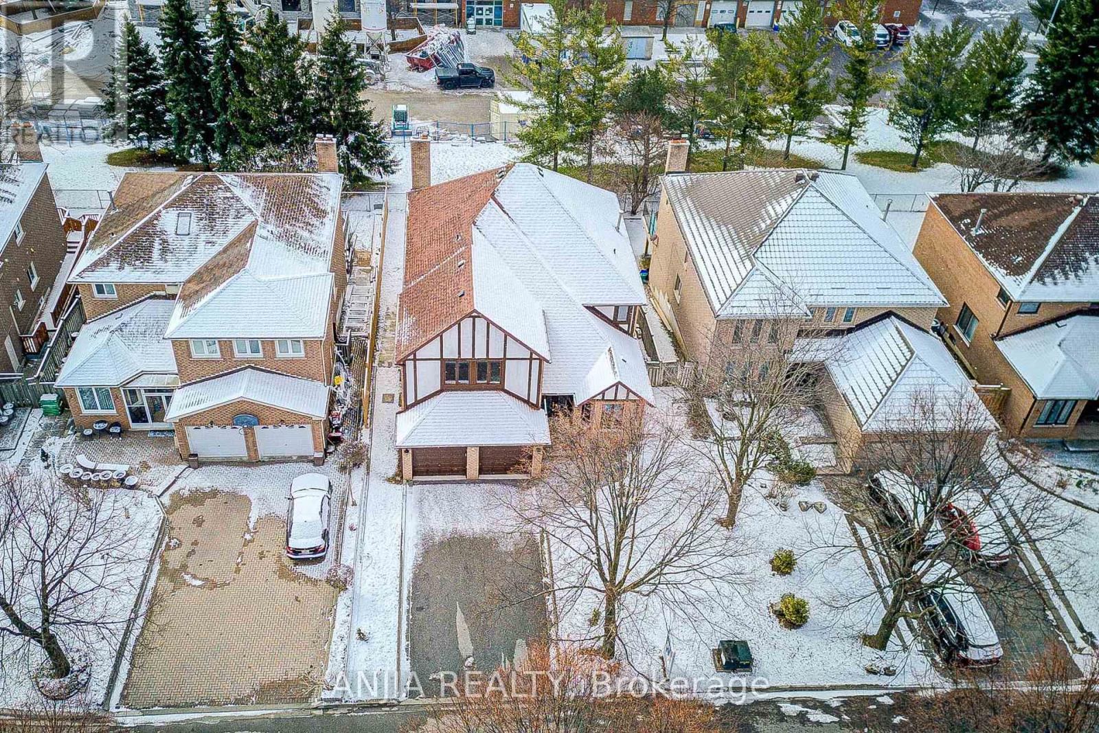 33 Havagal Crescent, Markham, Ontario  L3P 7G1 - Photo 50 - N12968948