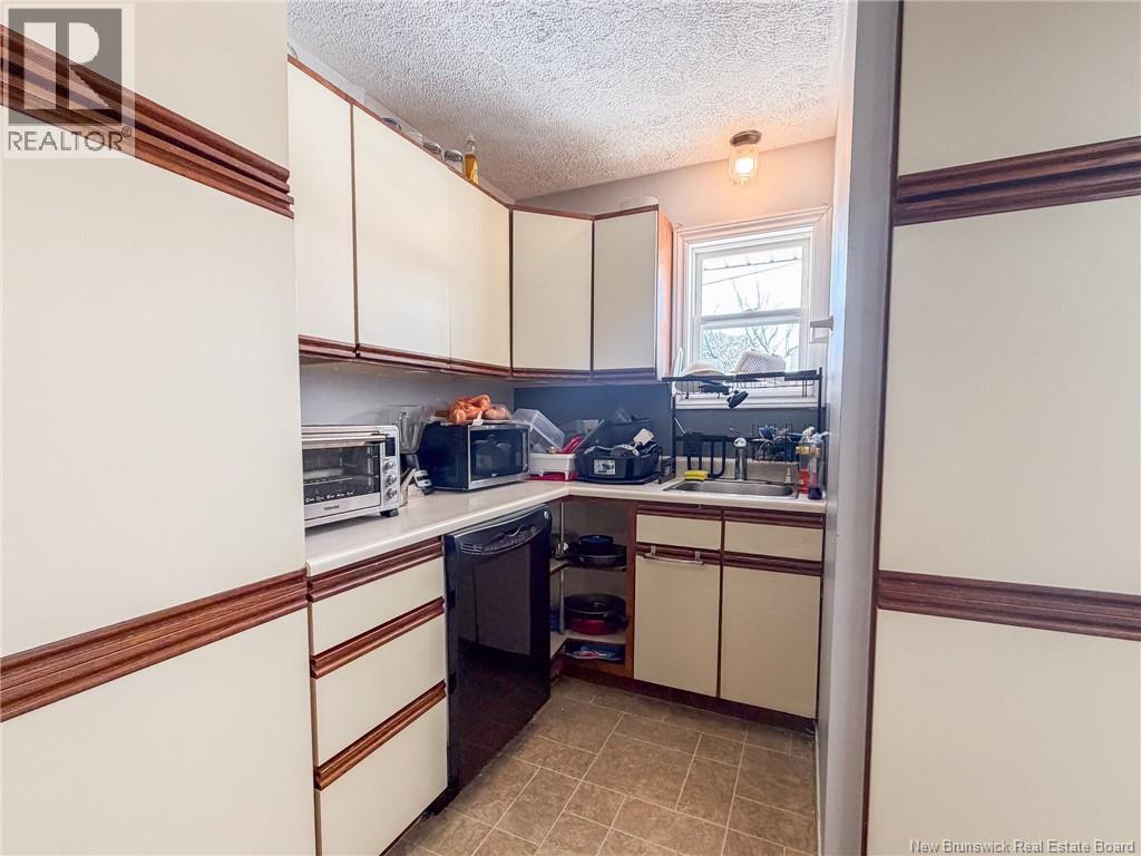 647 Kitchen Street, Fredericton, New Brunswick  E3B 3Z9 - Photo 11 - NB136484