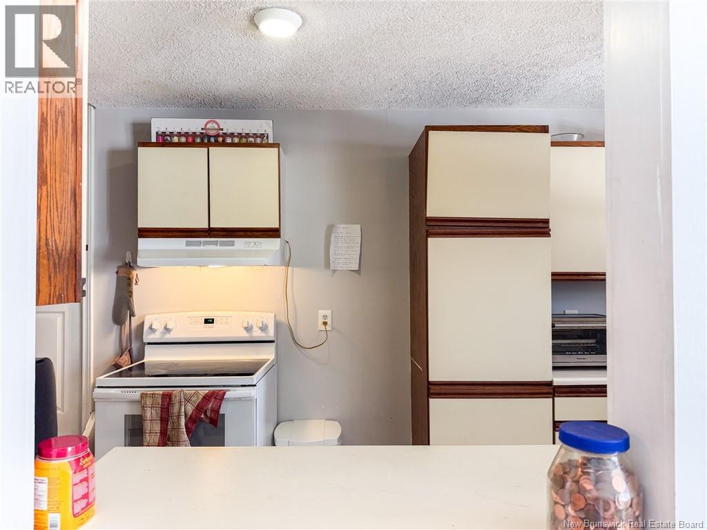 647 Kitchen Street, Fredericton, New Brunswick  E3B 3Z9 - Photo 9 - NB136484