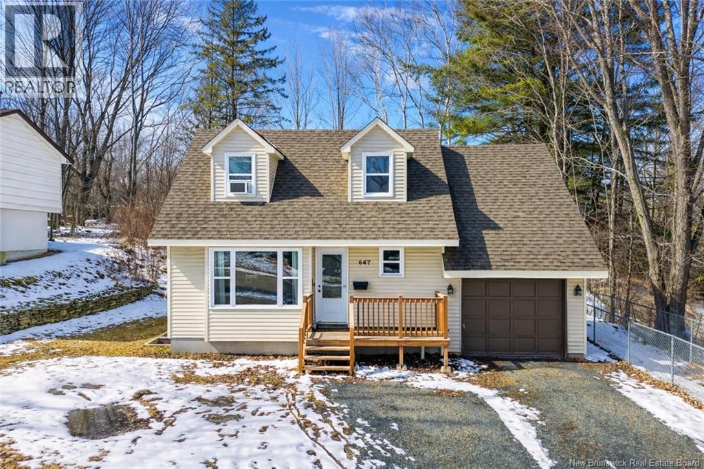 647 Kitchen Street, Fredericton, New Brunswick  E3B 3Z9 - Photo 1 - NB136483