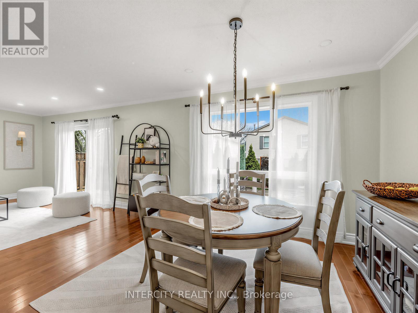 3976 Taffey Crescent, Mississauga, Ontario  L5L 2A7 - Photo 12 - W12963404