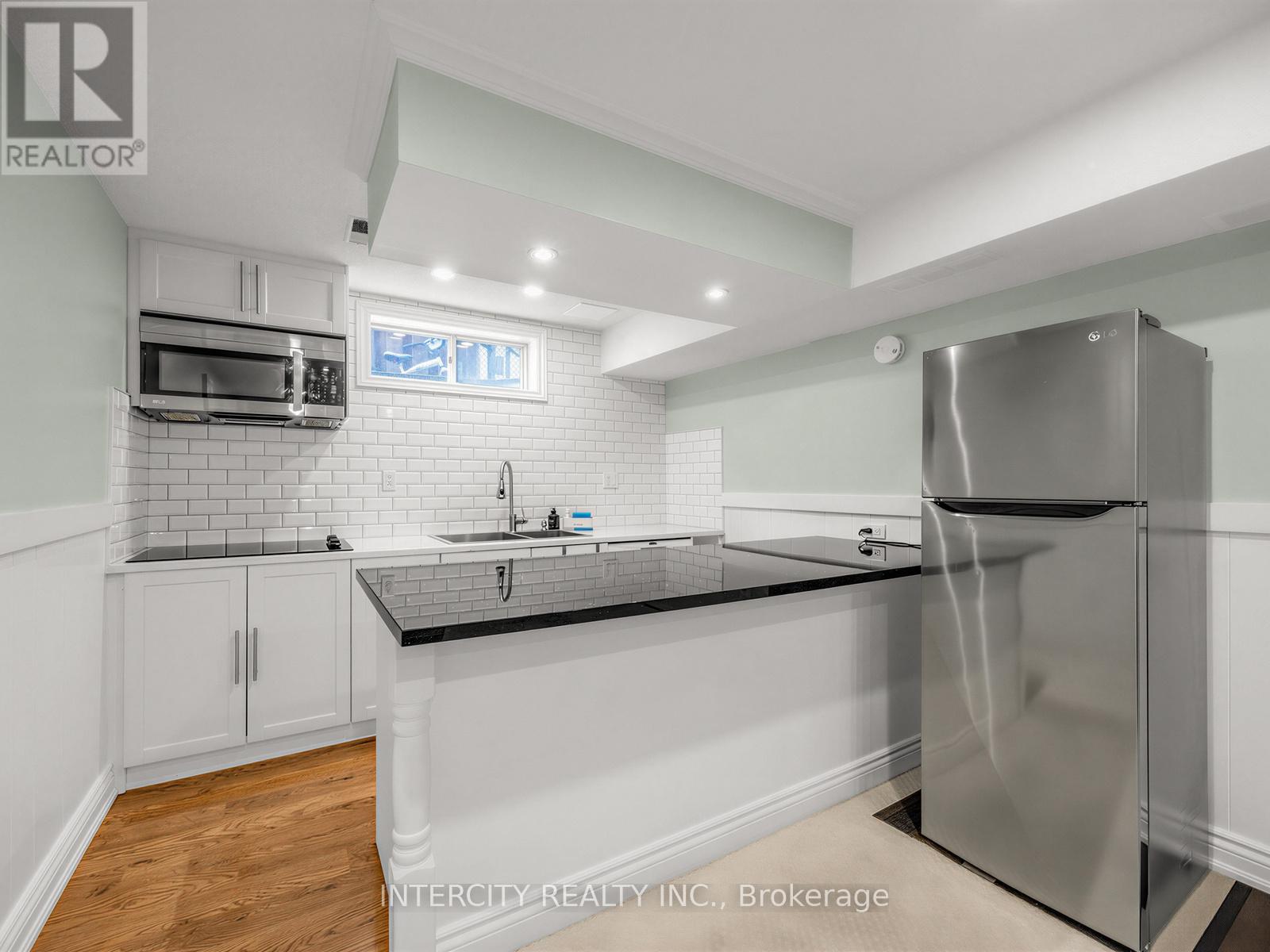 3976 Taffey Crescent, Mississauga, Ontario  L5L 2A7 - Photo 26 - W12963404