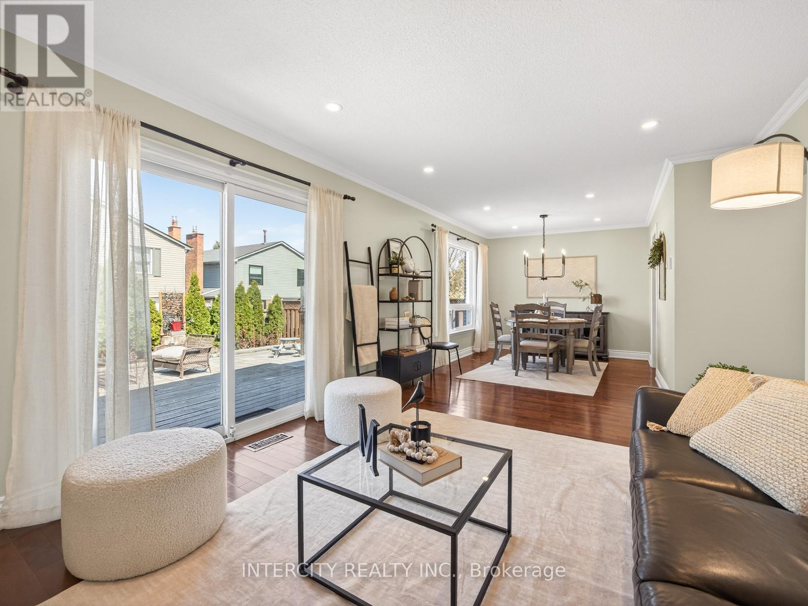 3976 Taffey Crescent, Mississauga, Ontario  L5L 2A7 - Photo 9 - W12963404