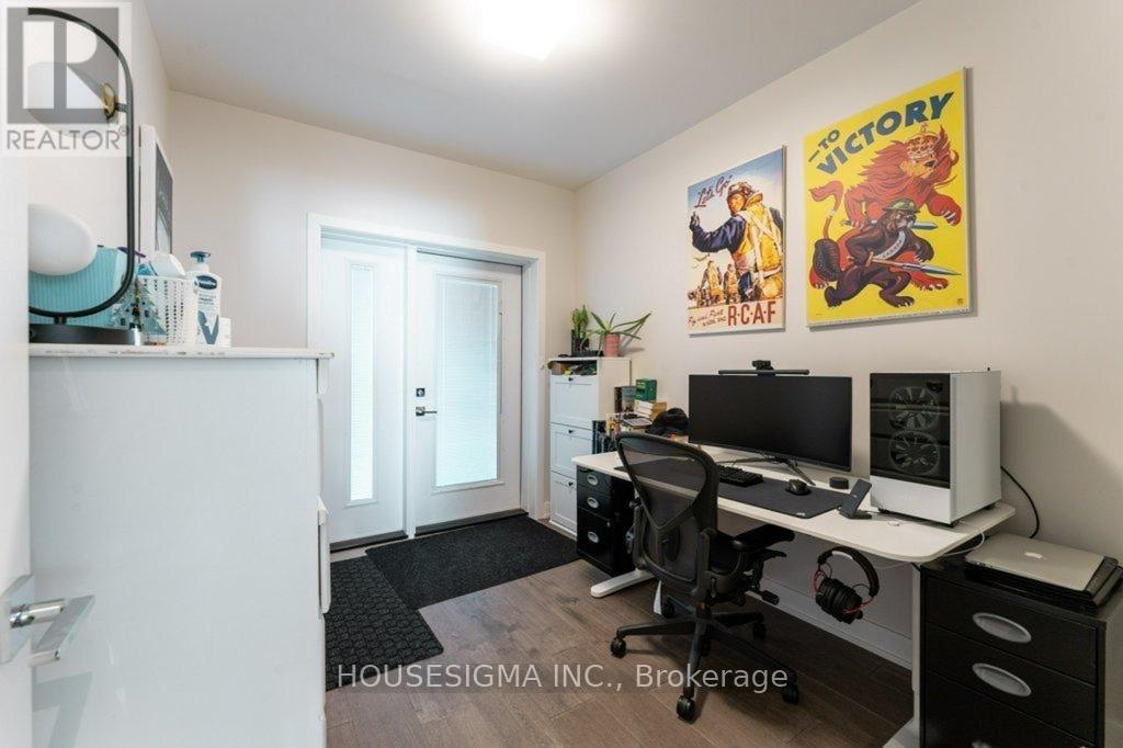 Unit 3 - 167 Quebec Avenue, Toronto, Ontario  M6P 2T9 - Photo 10 - W12968930