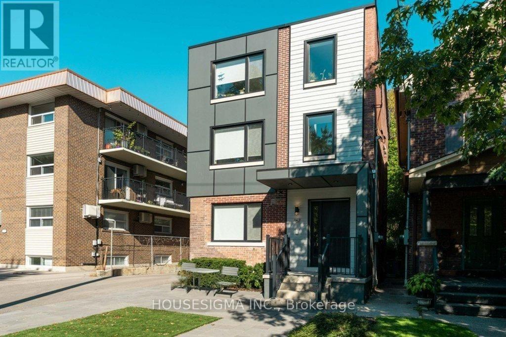 Unit 3 - 167 Quebec Avenue, Toronto, Ontario  M6P 2T9 - Photo 2 - W12968930