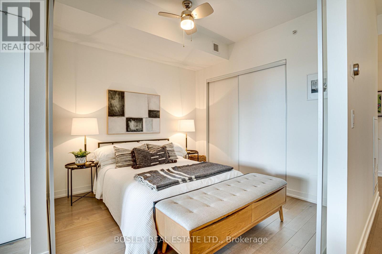 416 - 530 Indian Grove, Toronto, Ontario  M6P 0B3 - Photo 13 - W12968962