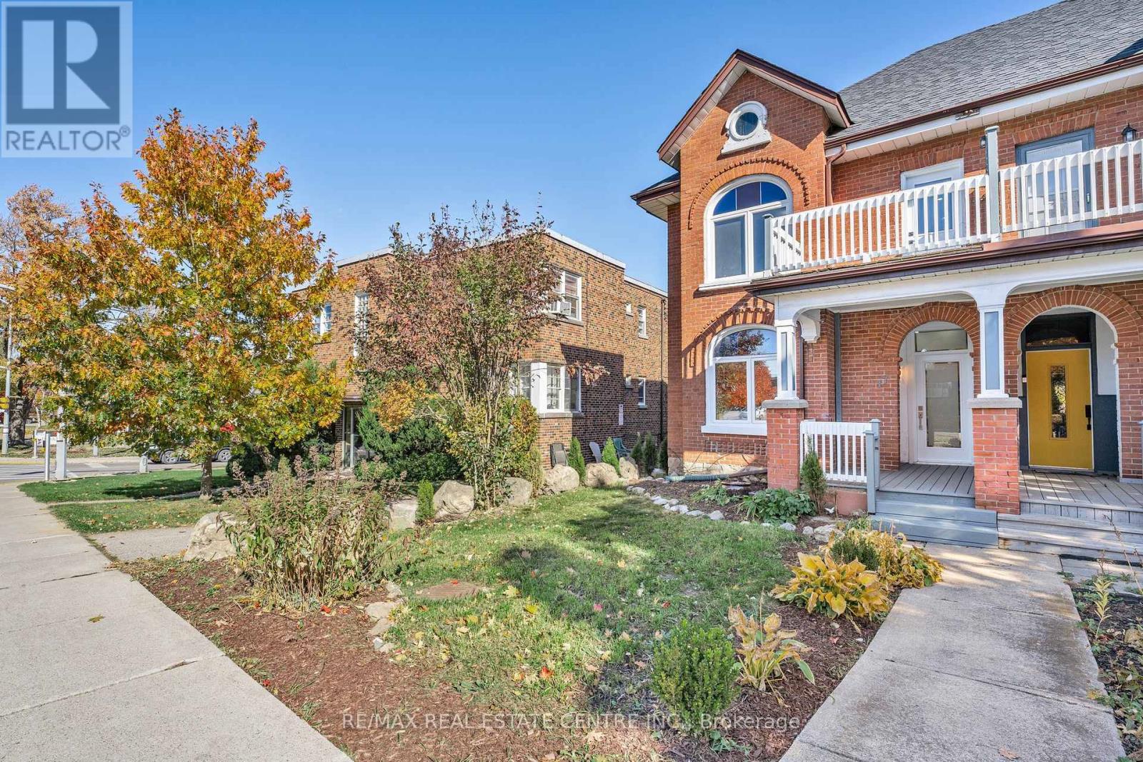 17 First Street, Orangeville, Ontario  L9W 2C6 - Photo 2 - W12968988