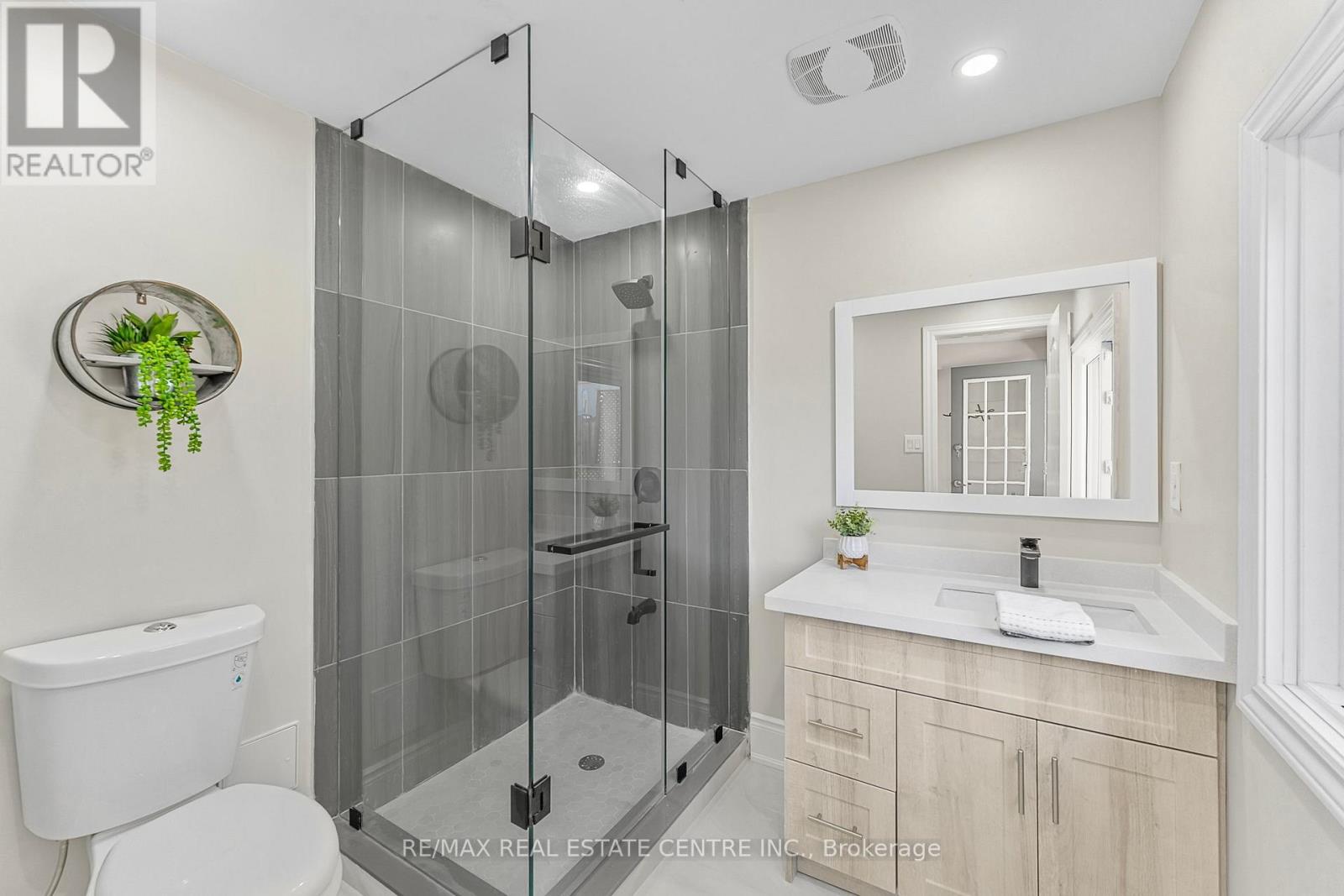 17 First Street, Orangeville, Ontario  L9W 2C6 - Photo 25 - W12968988