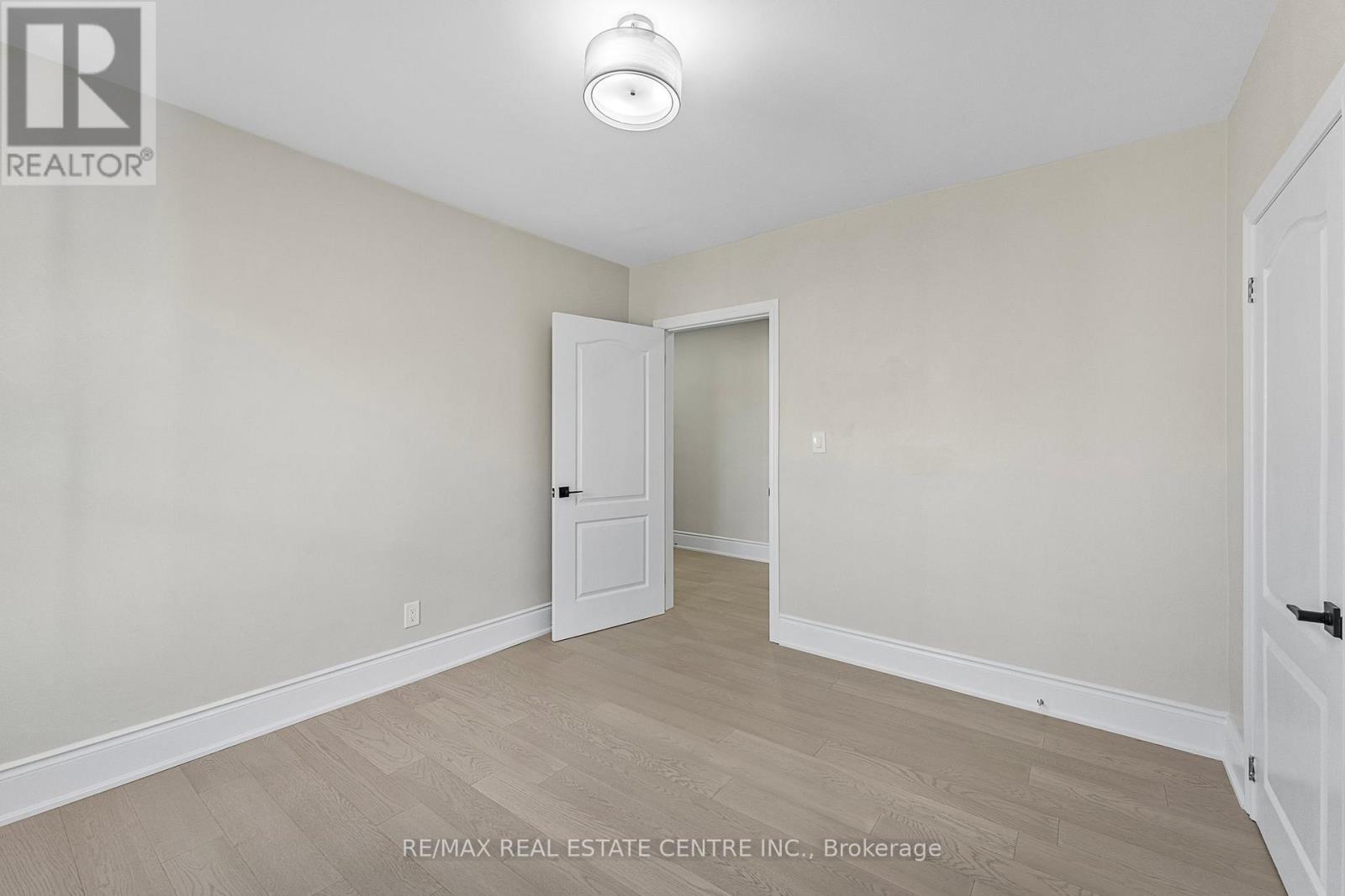 17 First Street, Orangeville, Ontario  L9W 2C6 - Photo 33 - W12968988