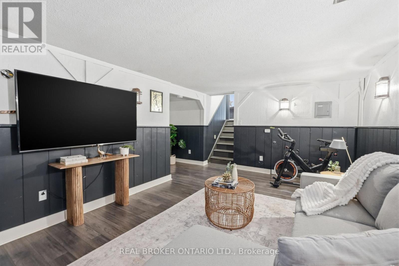 178 Delmar Drive, Hamilton, Ontario  L9C 1J9 - Photo 37 - X12968942