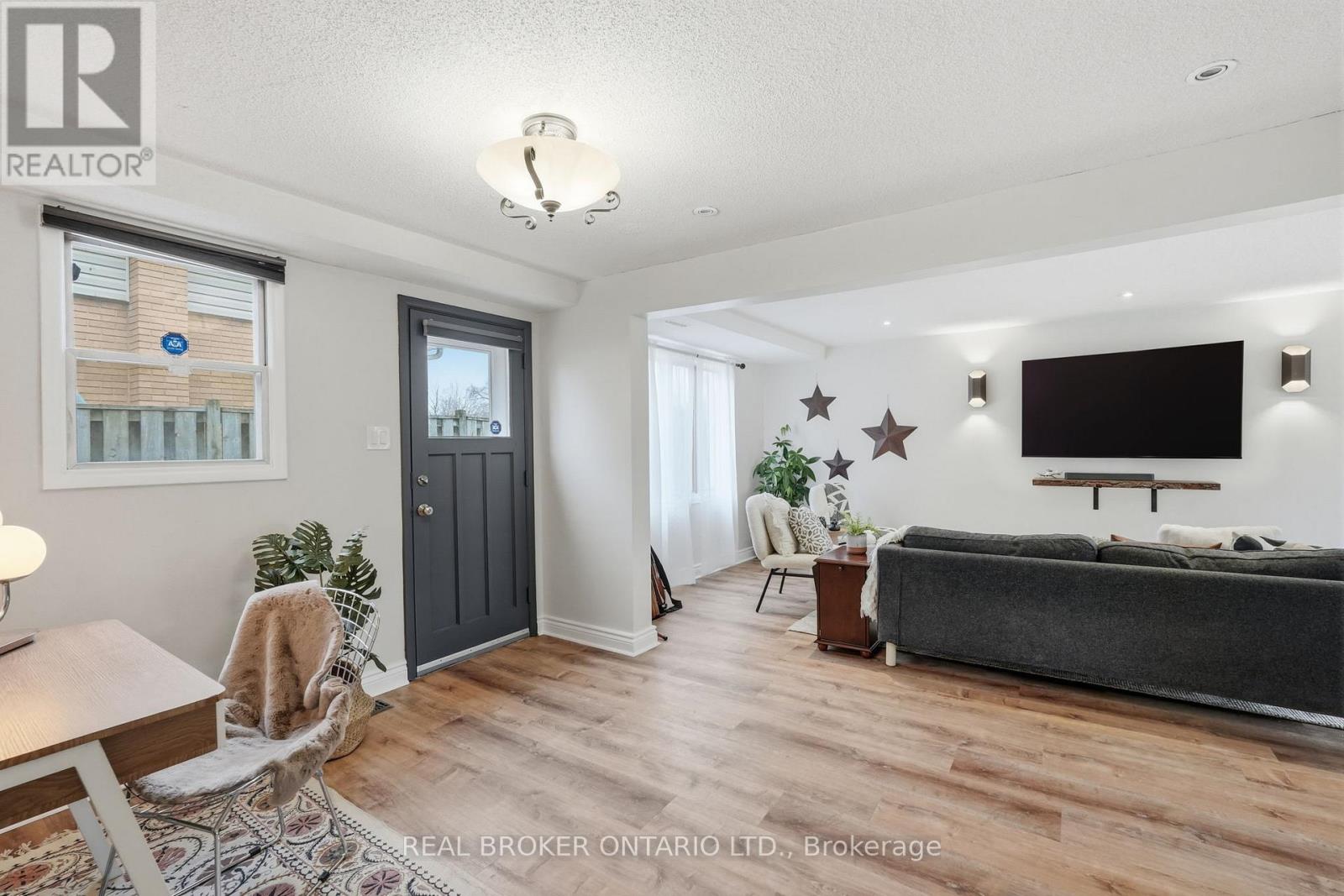 178 Delmar Drive, Hamilton, Ontario  L9C 1J9 - Photo 7 - X12968942