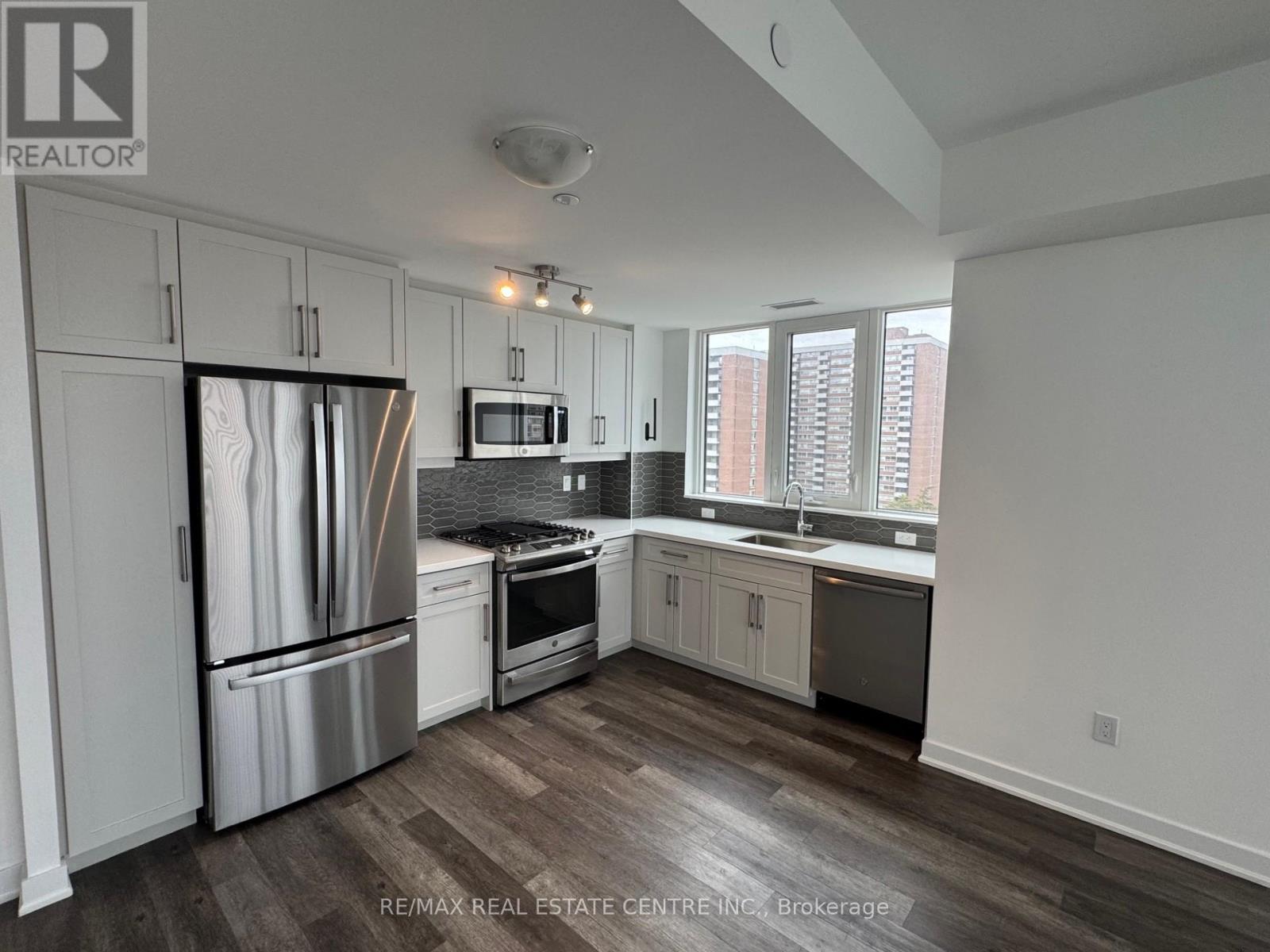 703 - 2007 James Street, Burlington, Ontario  L7R 0G7 - Photo 4 - W12968992