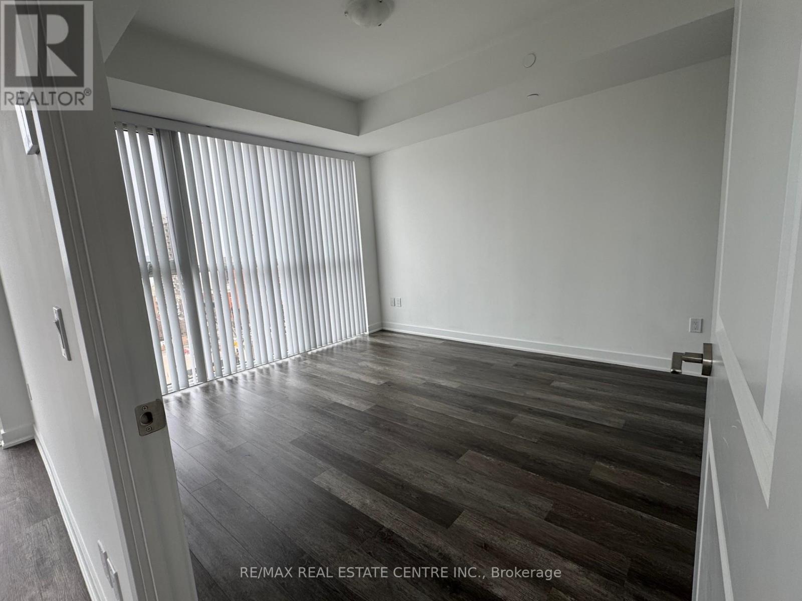 703 - 2007 James Street, Burlington, Ontario  L7R 0G7 - Photo 6 - W12968992