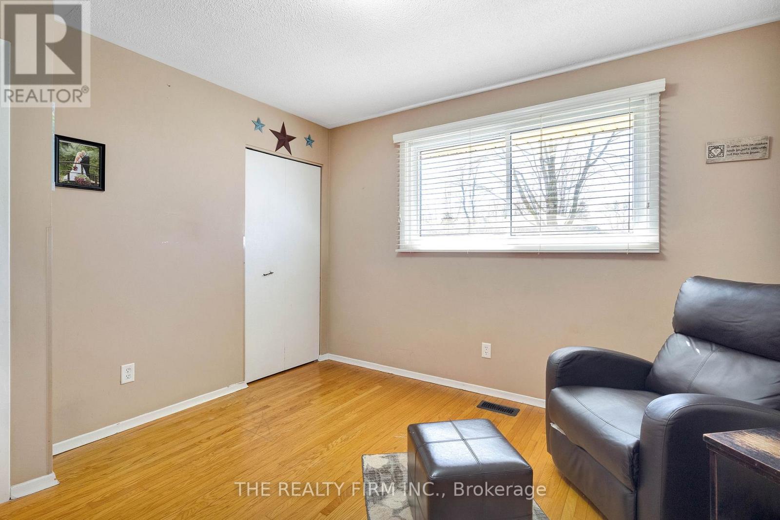 56 Barrett Crescent, London South, Ontario  N6E 1T5 - Photo 17 - X12969036