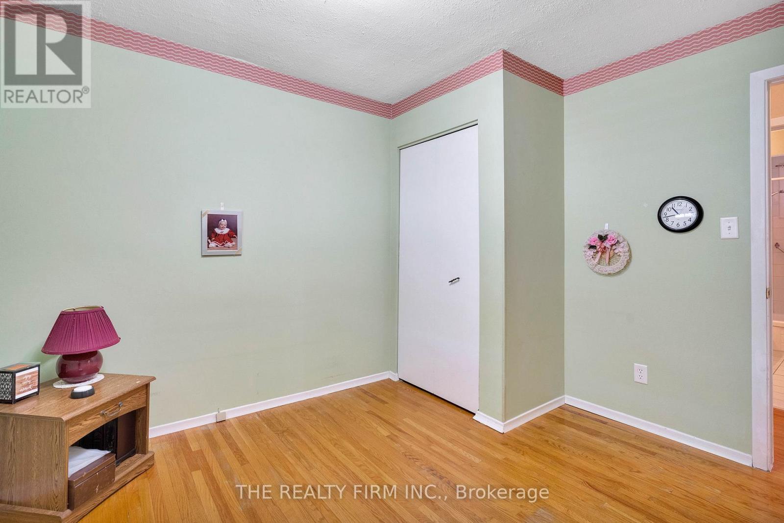 56 Barrett Crescent, London South, Ontario  N6E 1T5 - Photo 21 - X12969036